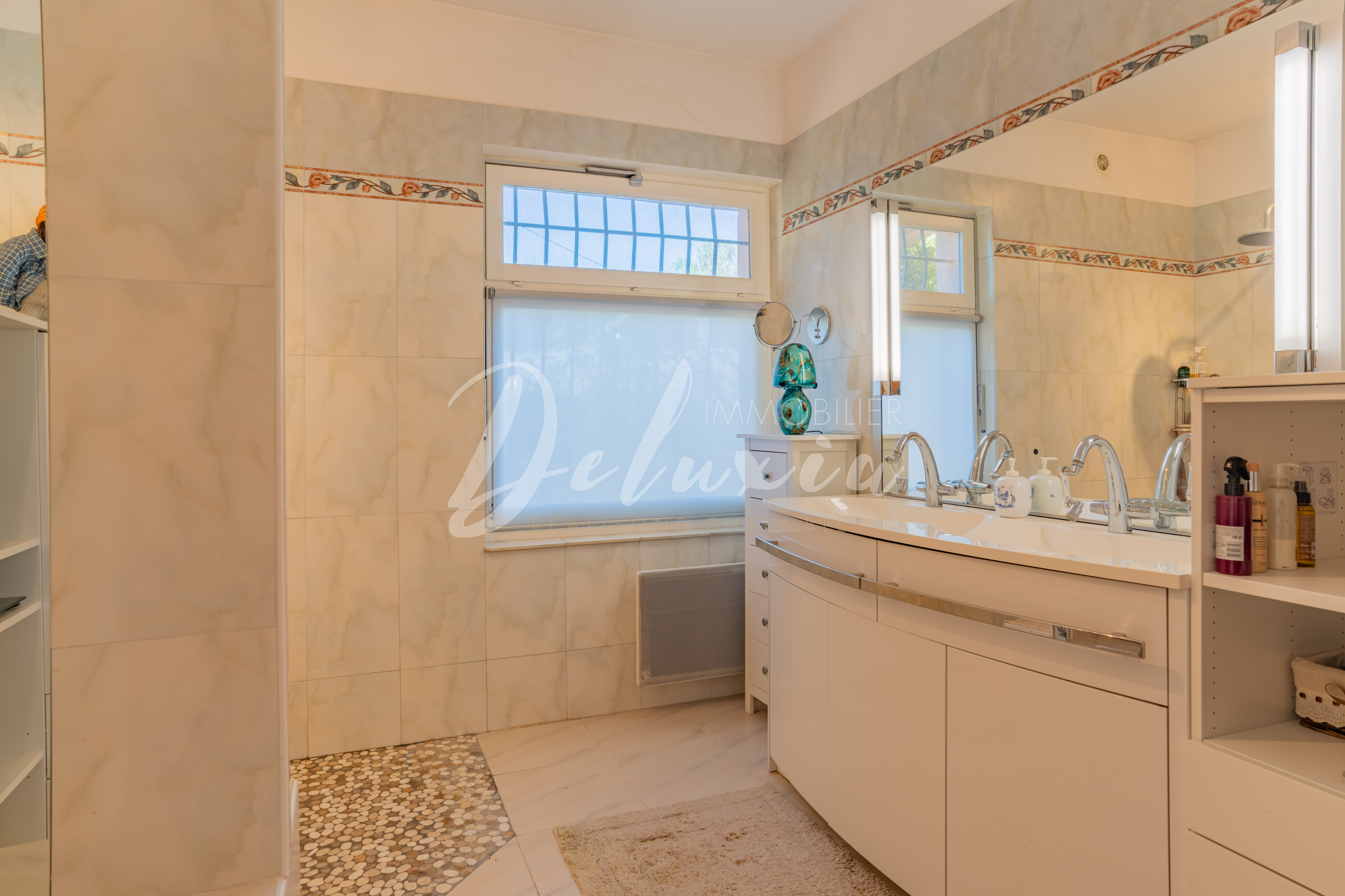 Maison à vendre avec douche à l'italienne à Lorgues 
