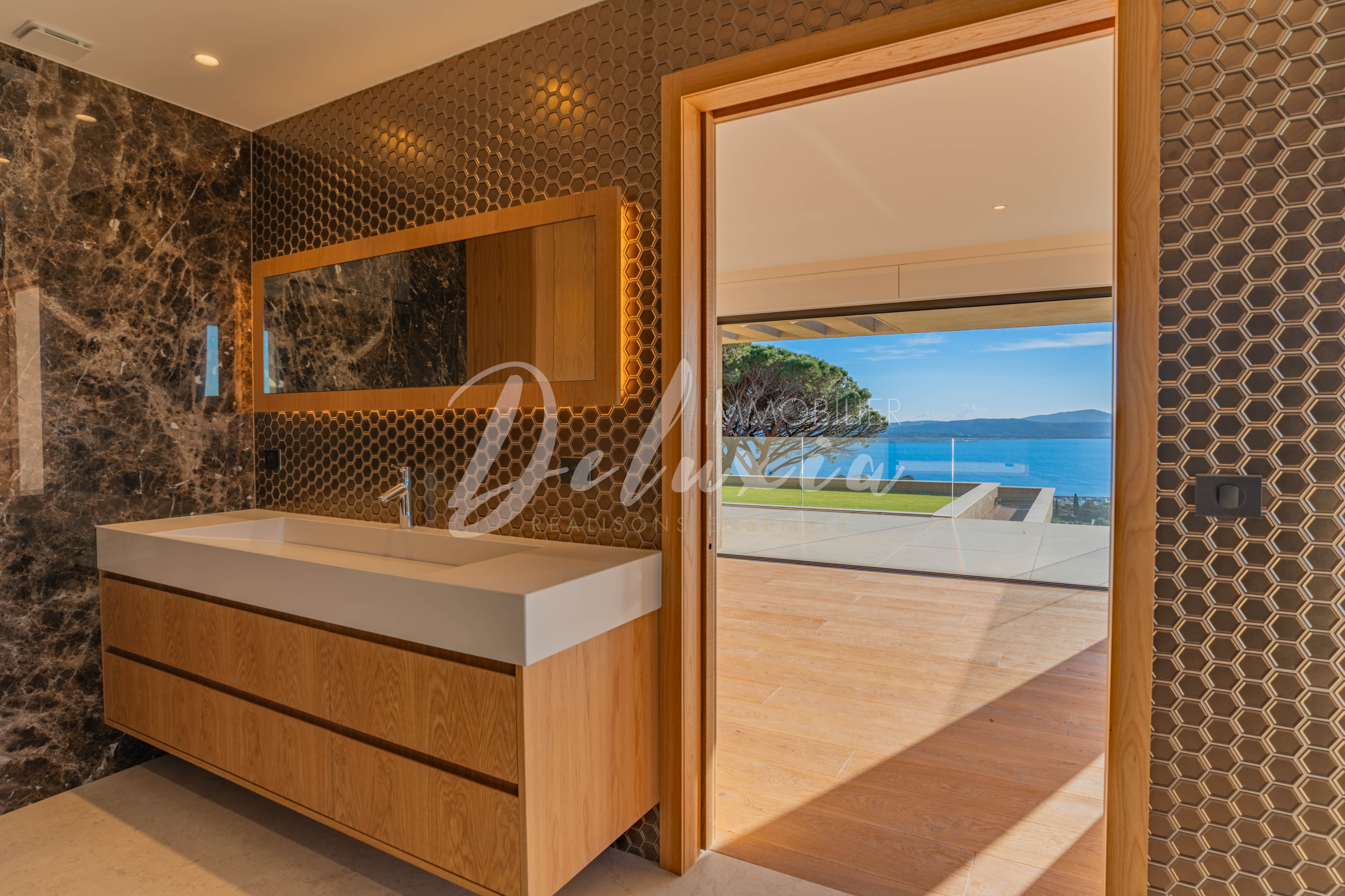 Achat villa avec salle de bains vue mer dans le Golfe de Saint-Tropez