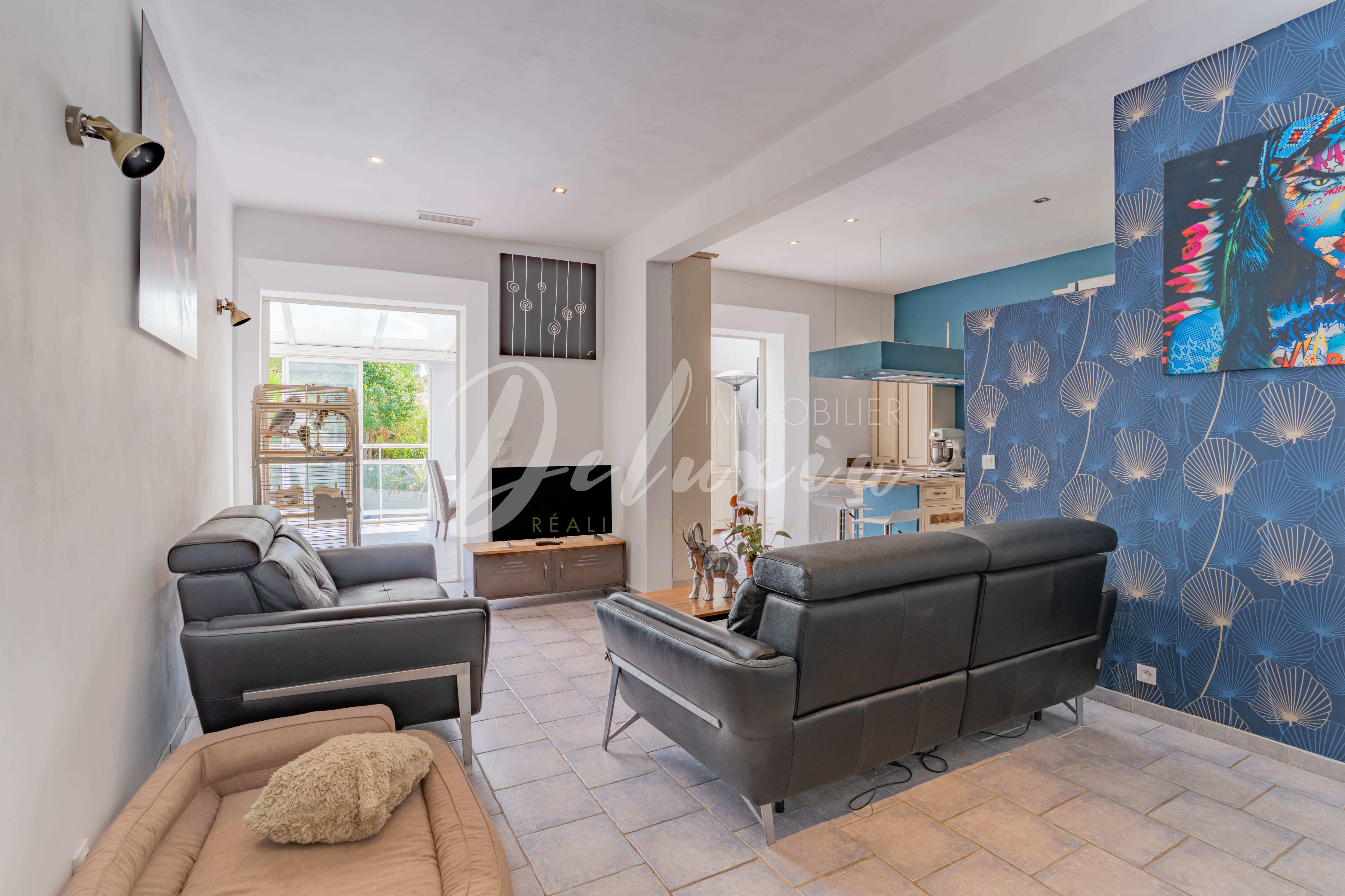 Villa à vendre avec dépendances à Saint-Raphaël 