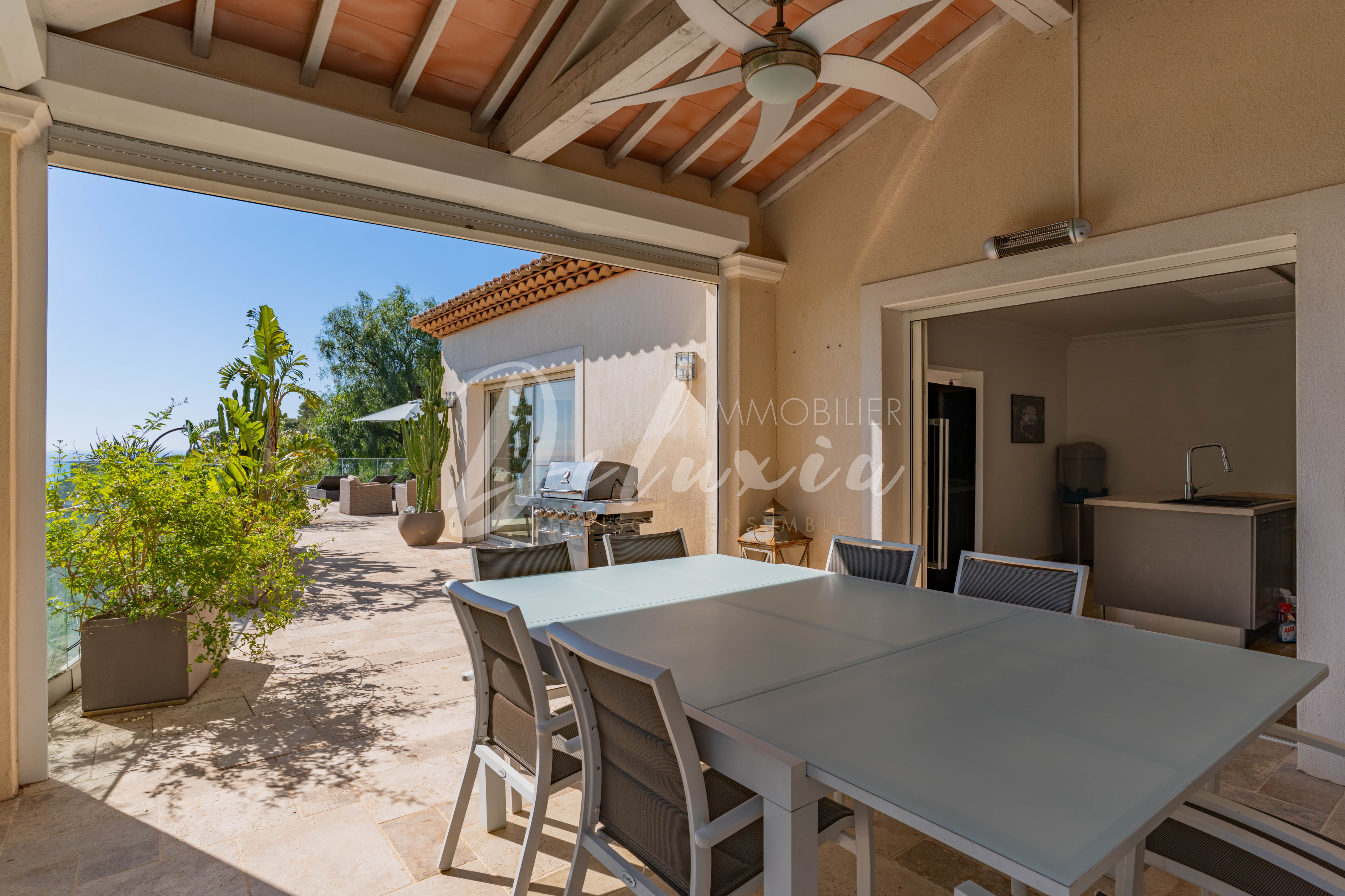 Acheter une maison avec terrasse couverte aux Issambres