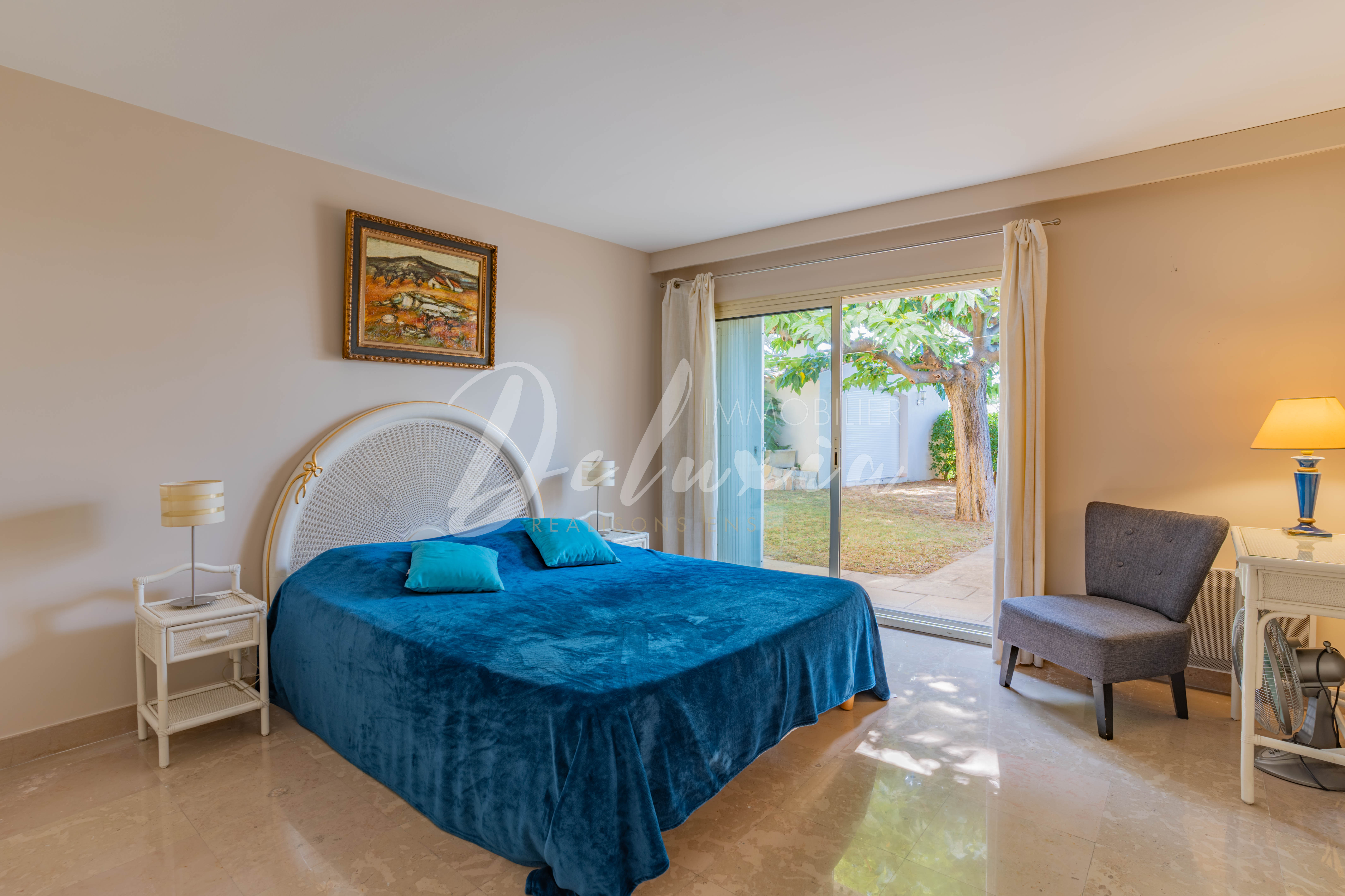 Achat villa avec chambres spacieuses à Cannes. 