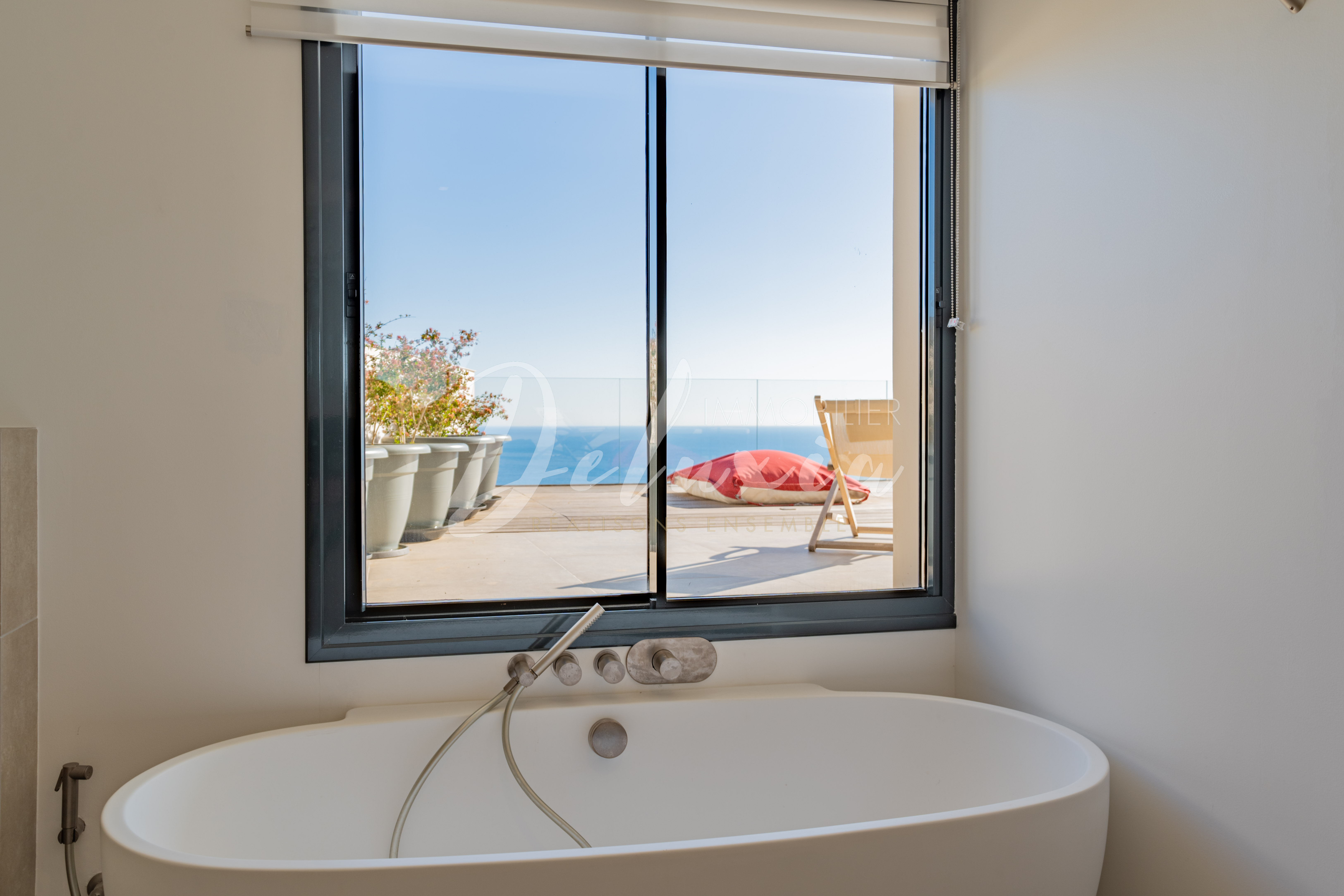 Villa à vendre avec baignoire vue mer aux Issambres