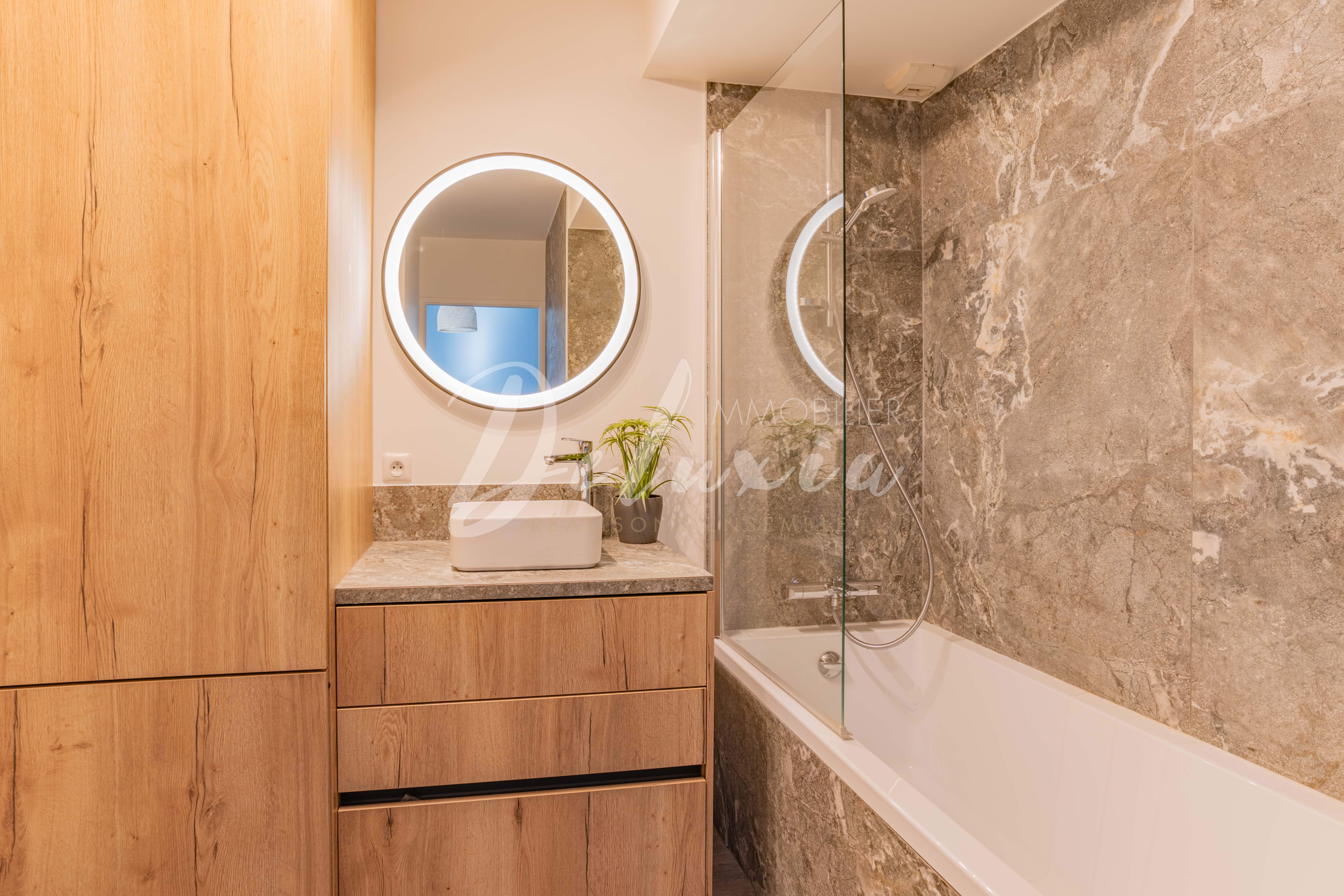 Appartement avec salle de bains moderne à vendre à Puget-sur-Argens