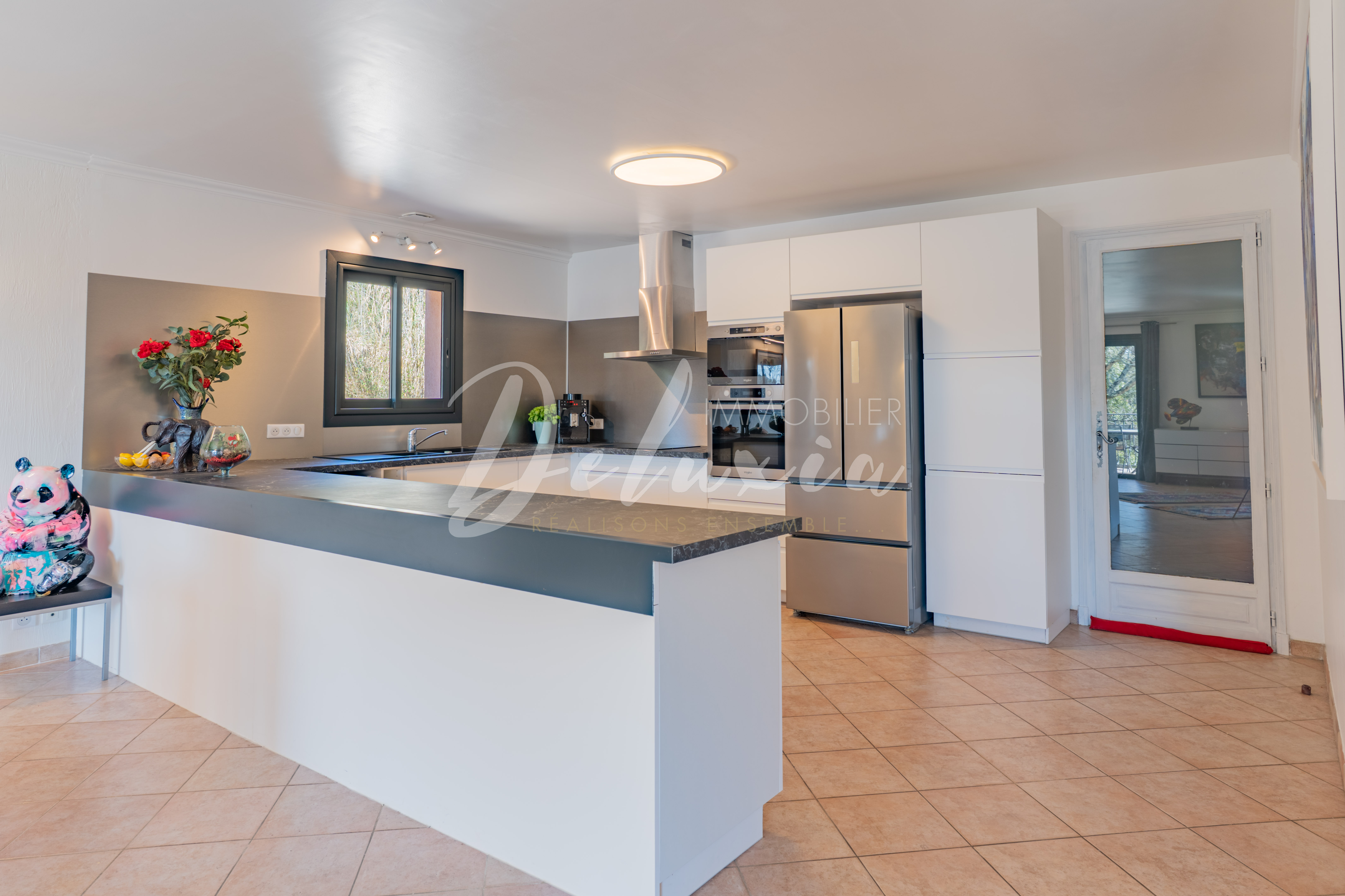 Achat maison avec cuisine moderne équipée à La Motte