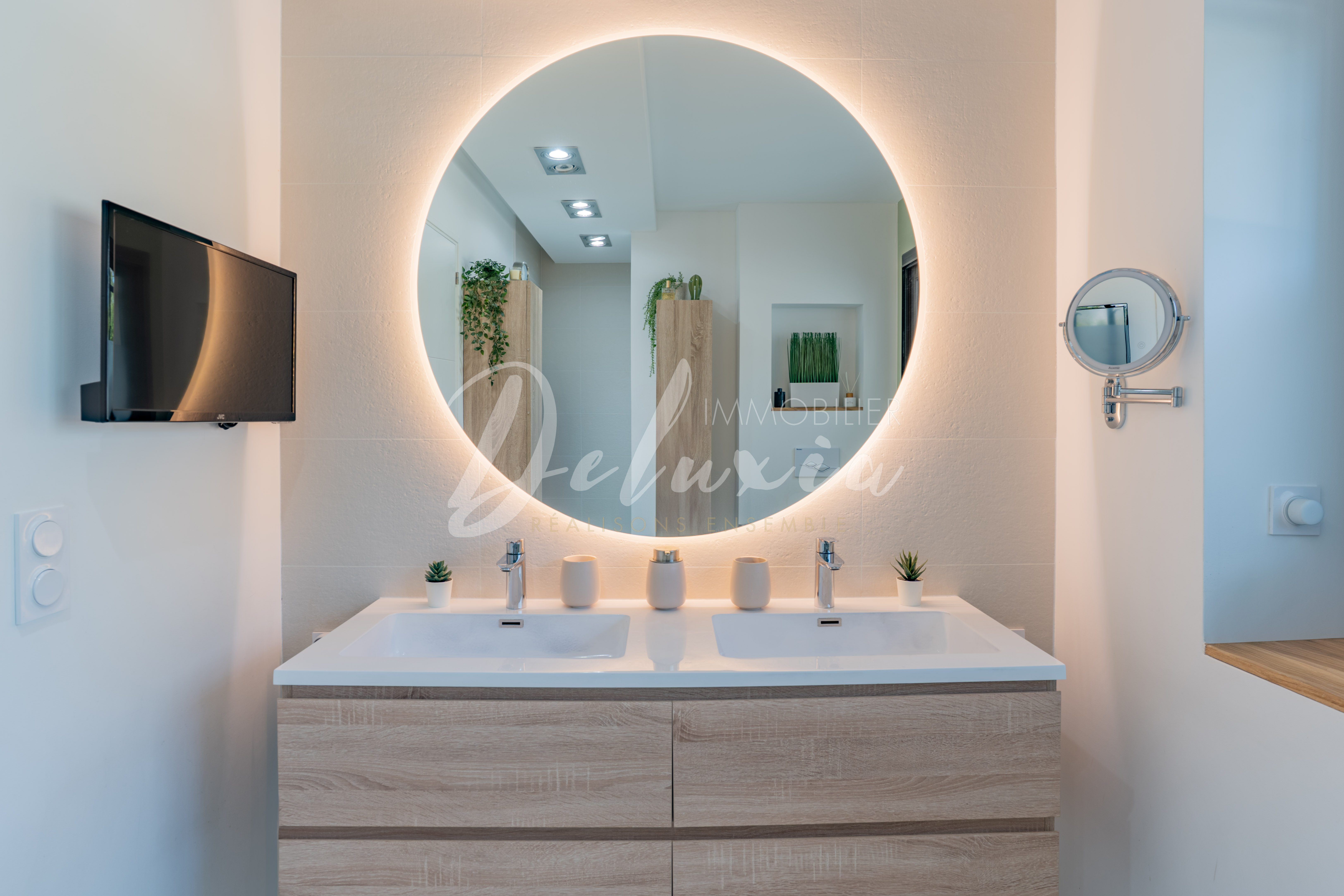 Maison à vendre avec salle d'eau luxueuse à Saint-Raphaël 