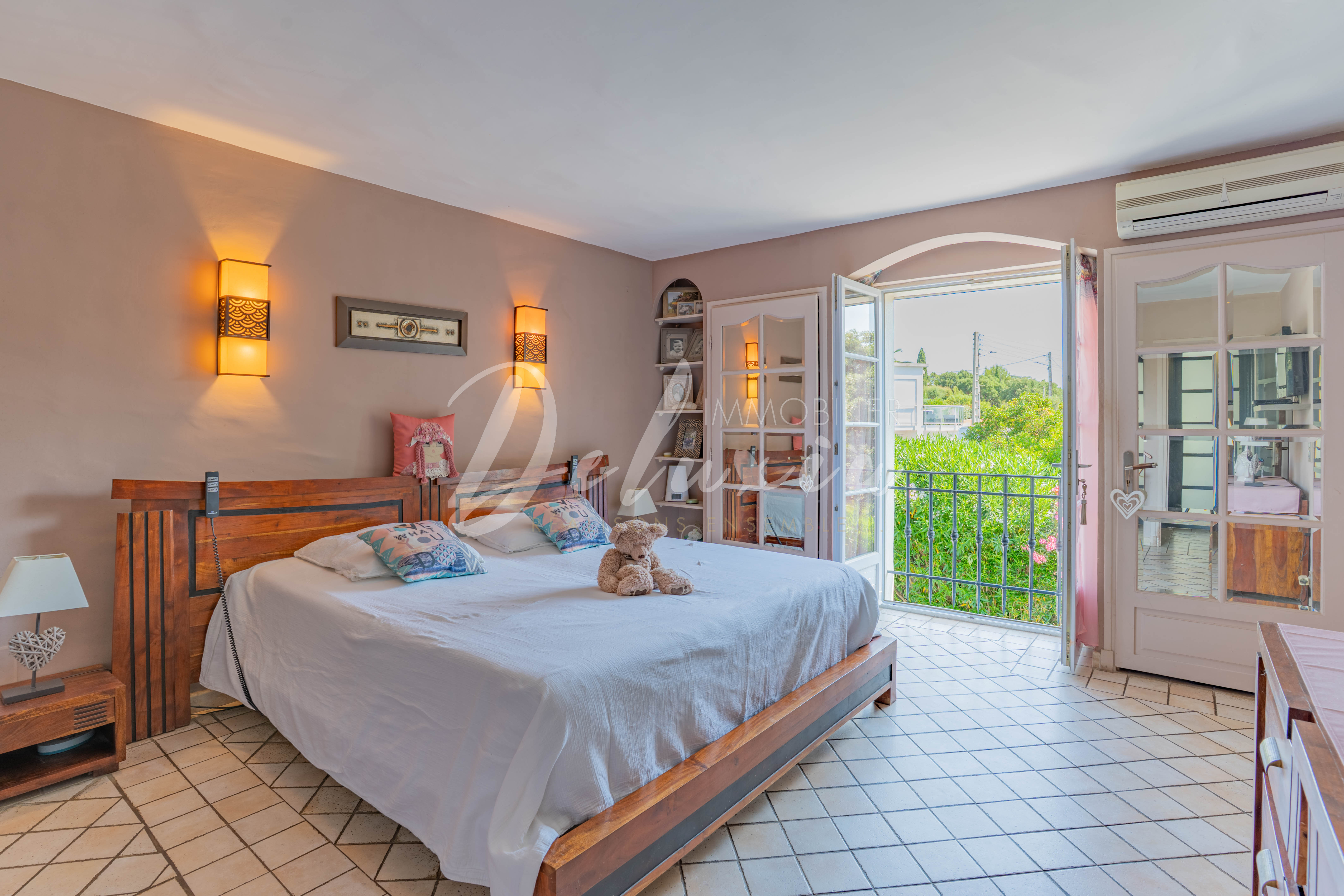 Villa à vendre avec grande suite parentale à Saint-Aygulf 