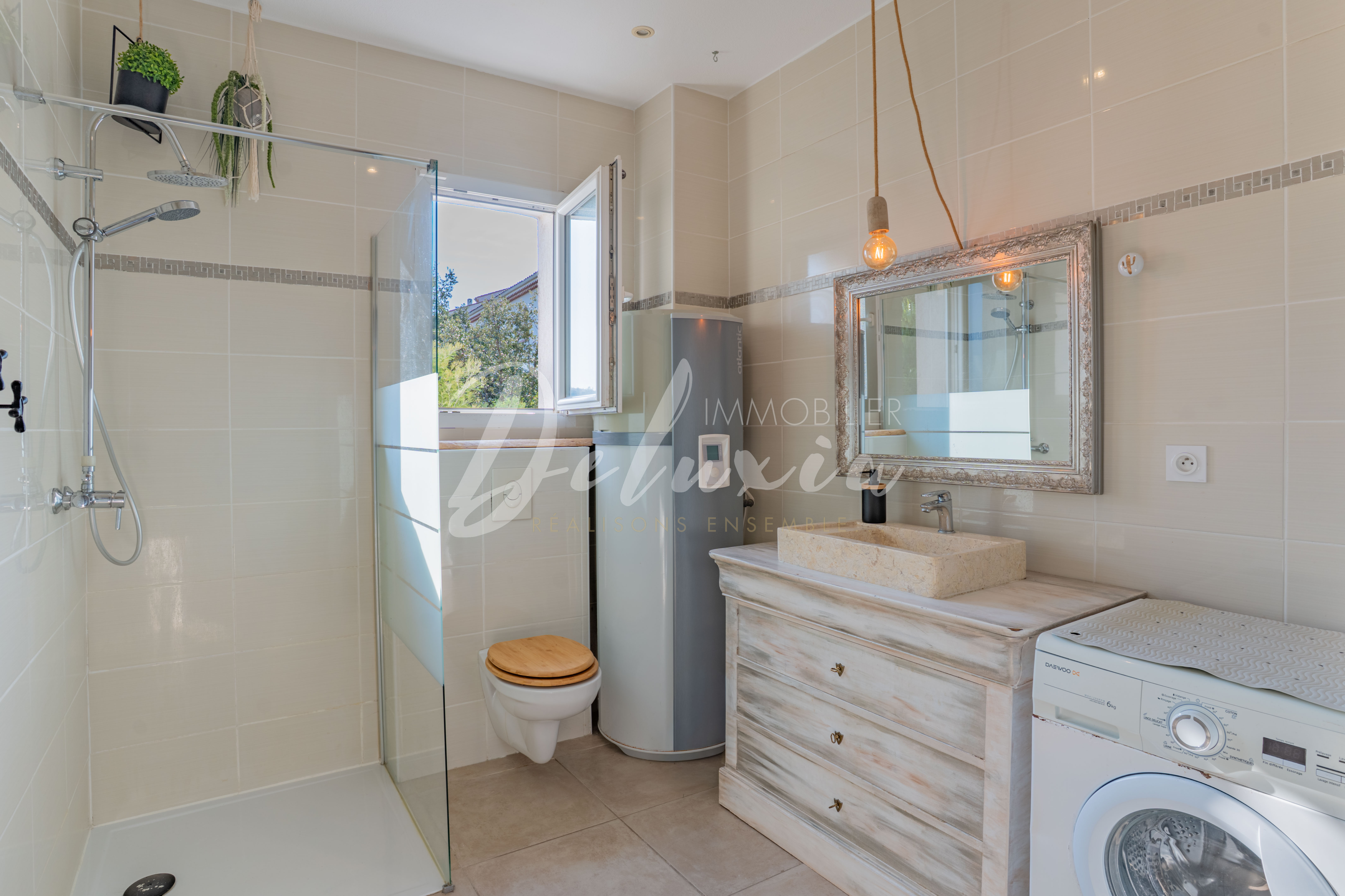 Acheter un appartement 2 pièces avec grande salle d'eau à Saint-Raphaël