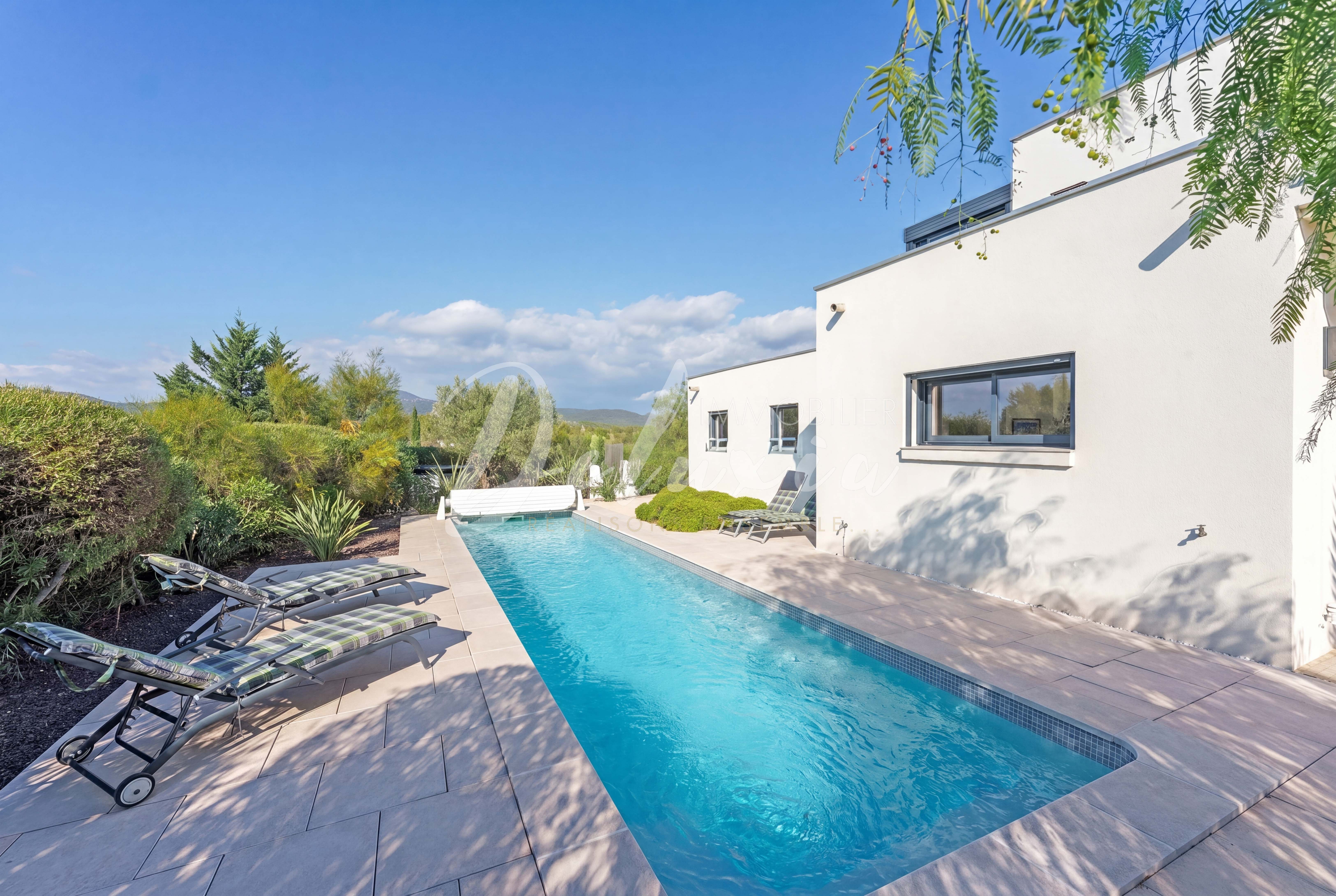 Villa contemporaine avec piscine au coeur d’un domaine recherché, Saint-Raphaël - Valescure.