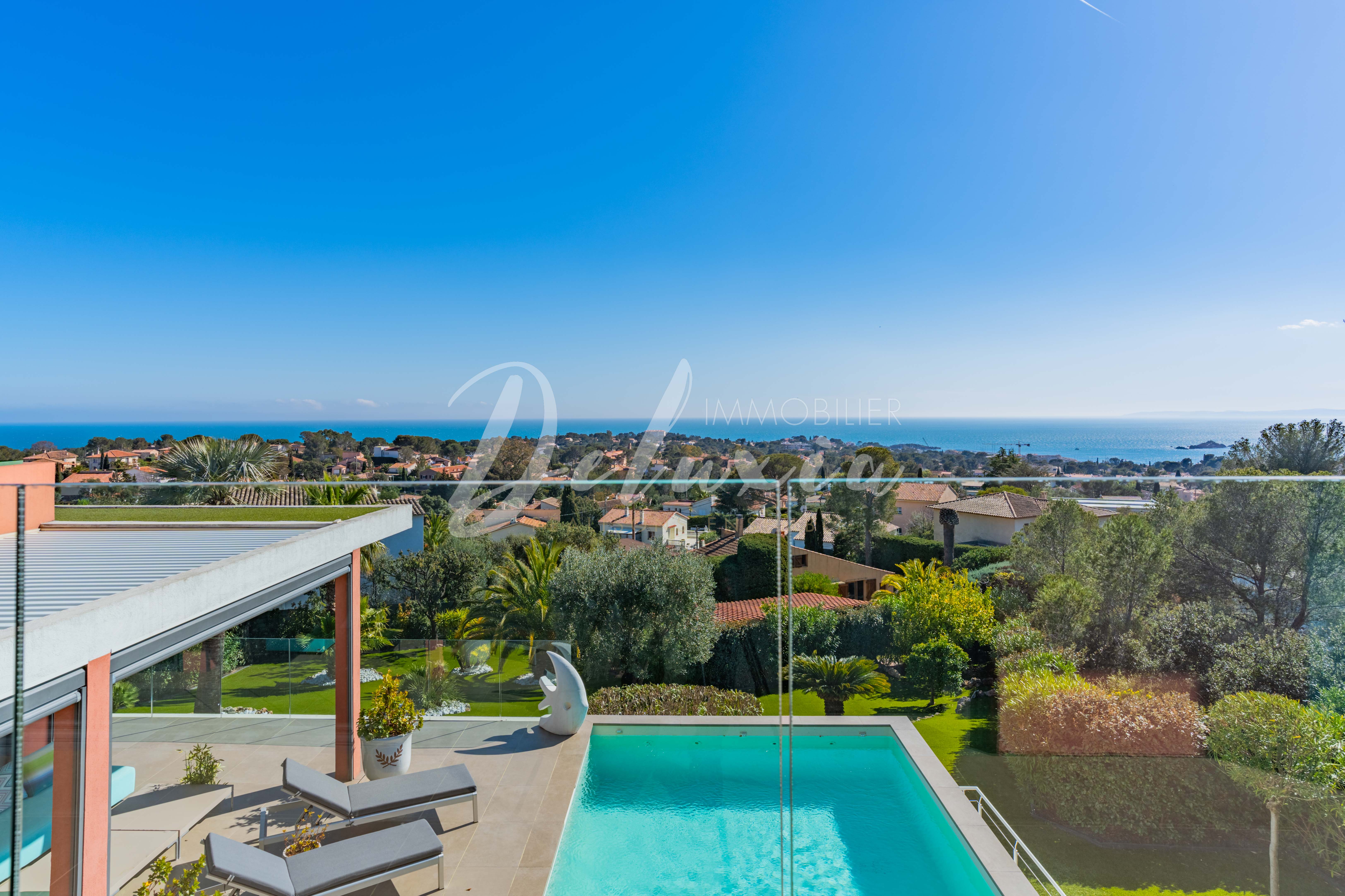 Achat villa vue mer et prestations haut de gamme à Saint-Raphaël