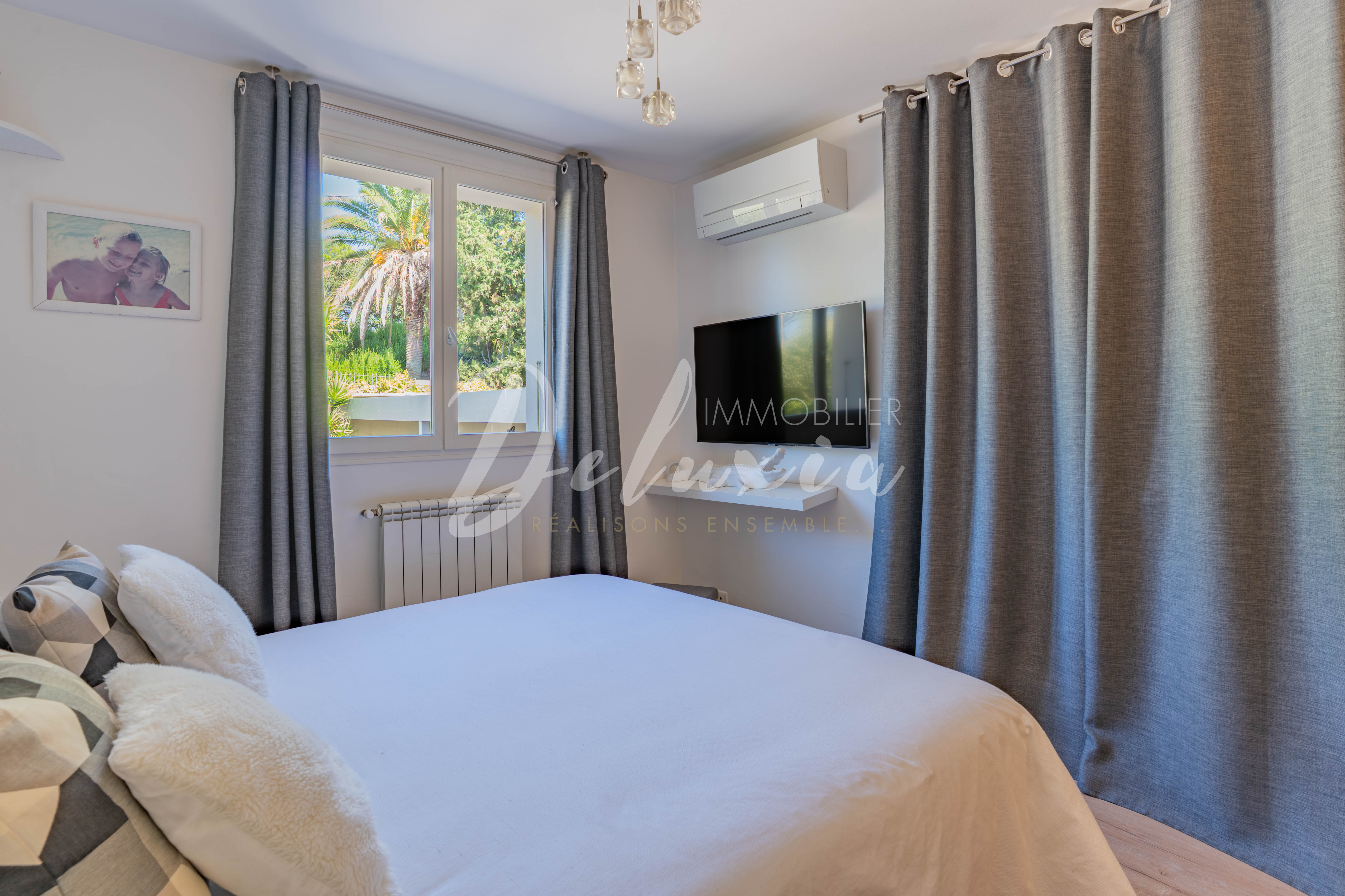 Villa à vendre avec 5 chambres à Saint-Raphaël.