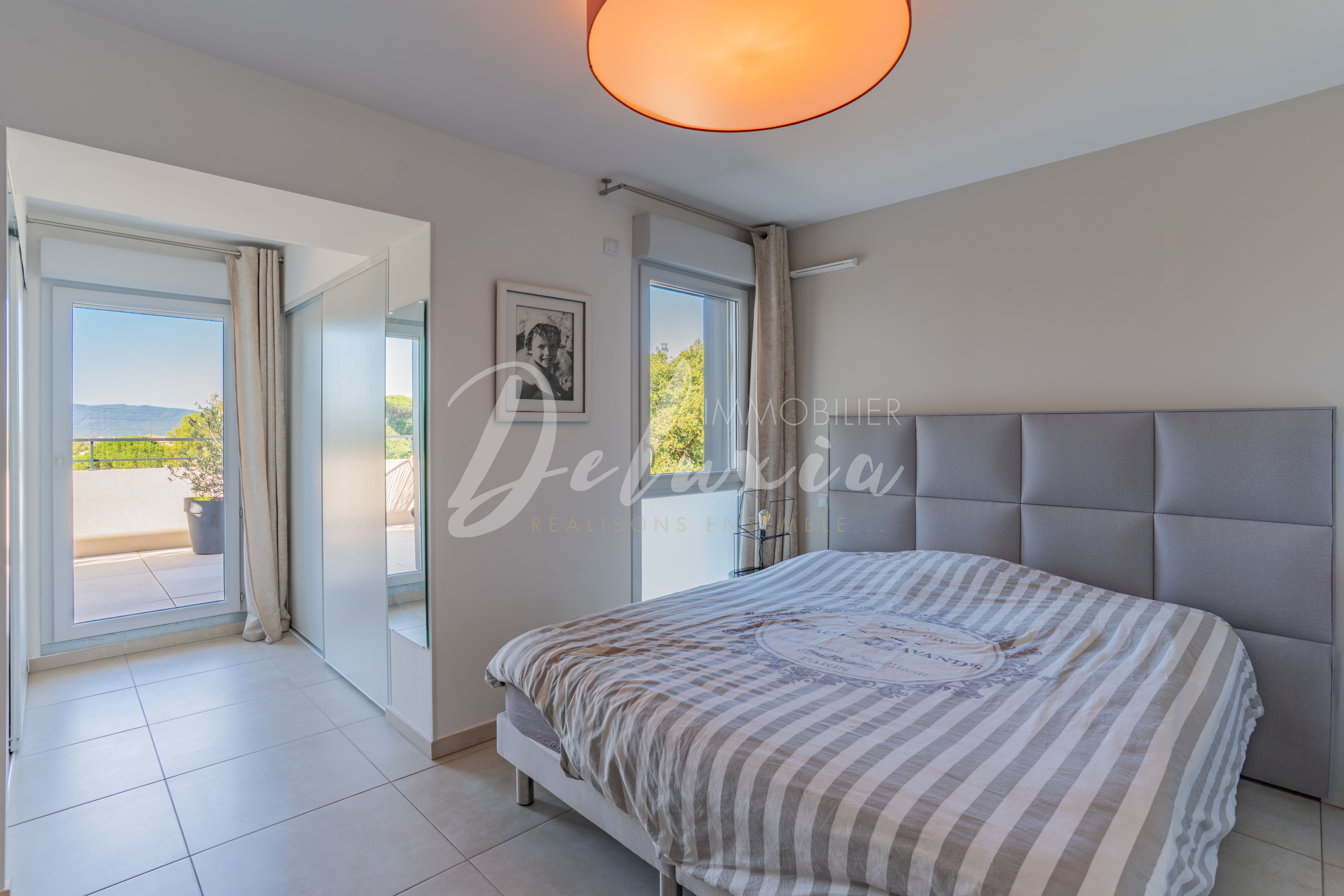 Acheter un appartement avec grande suite parentale à Fréjus. 