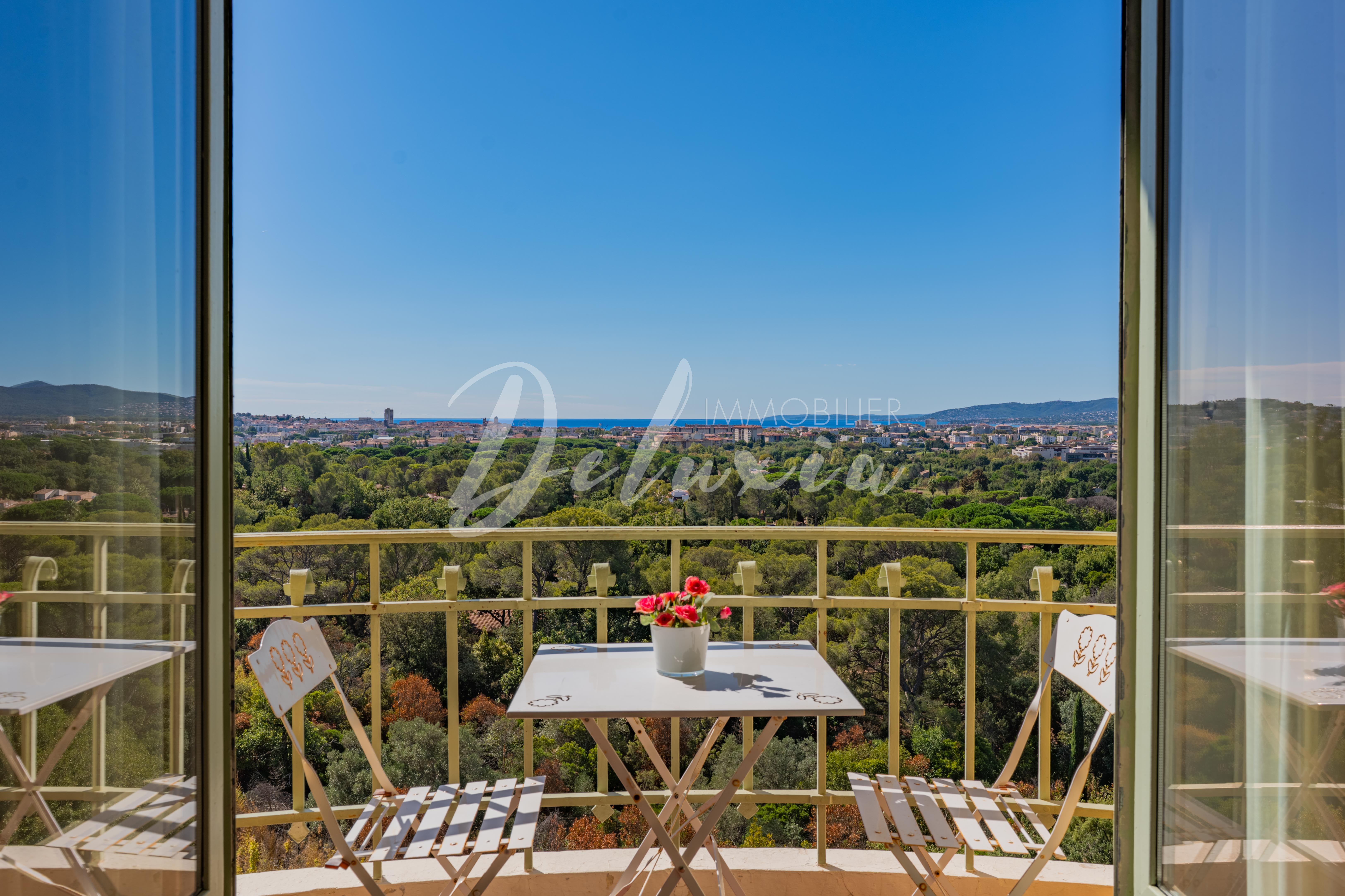 Acheter un appartement avec vue sur la verdure à Fréjus.