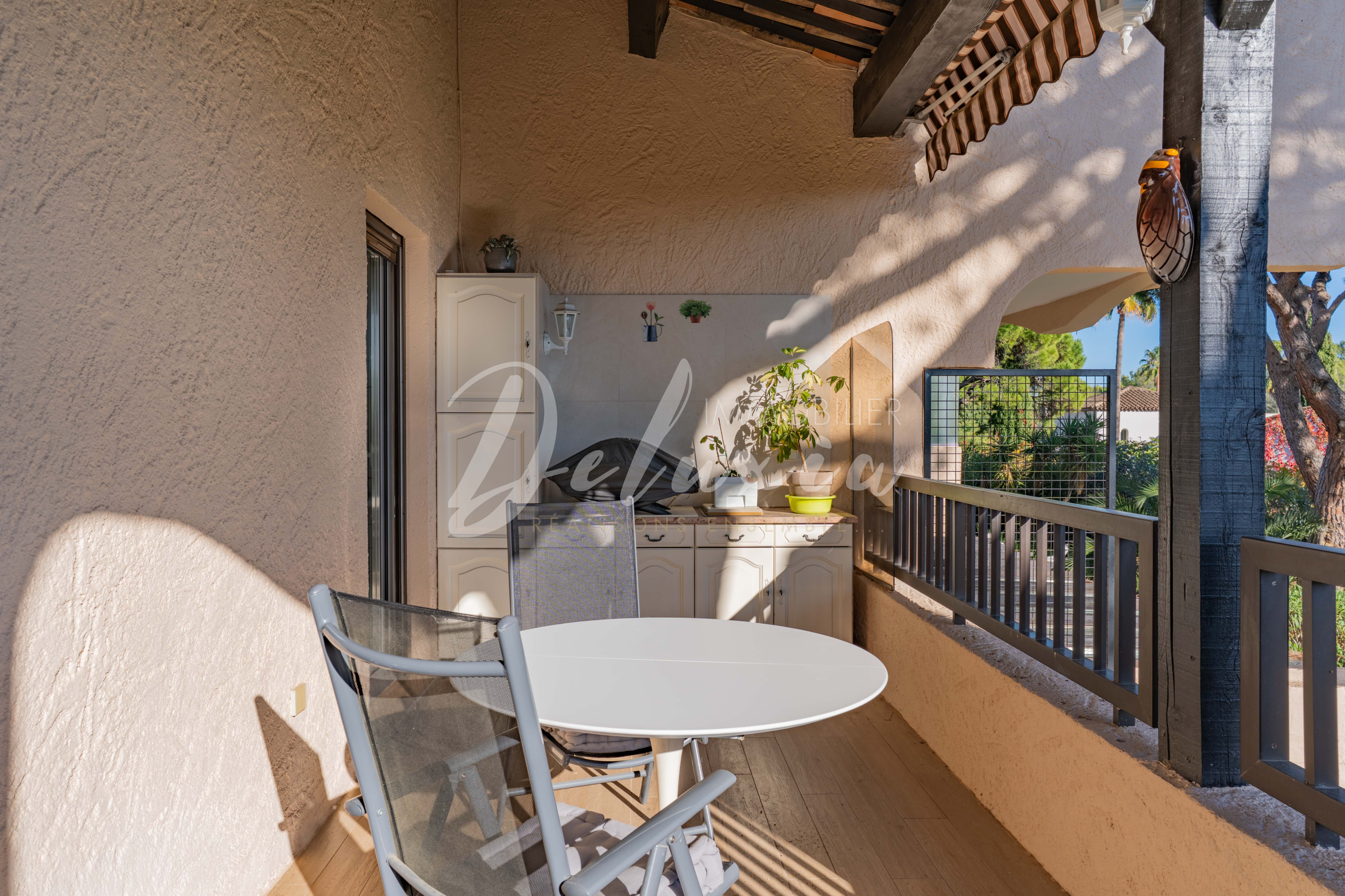 Appartement à vendre avec cuisine d'été à Saint-Raphaël