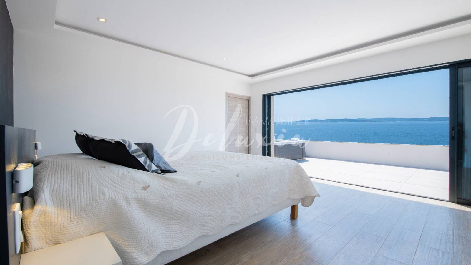 Villa contemporaine avec vue mer panoramique – Sémaphore, Sainte-Maxime