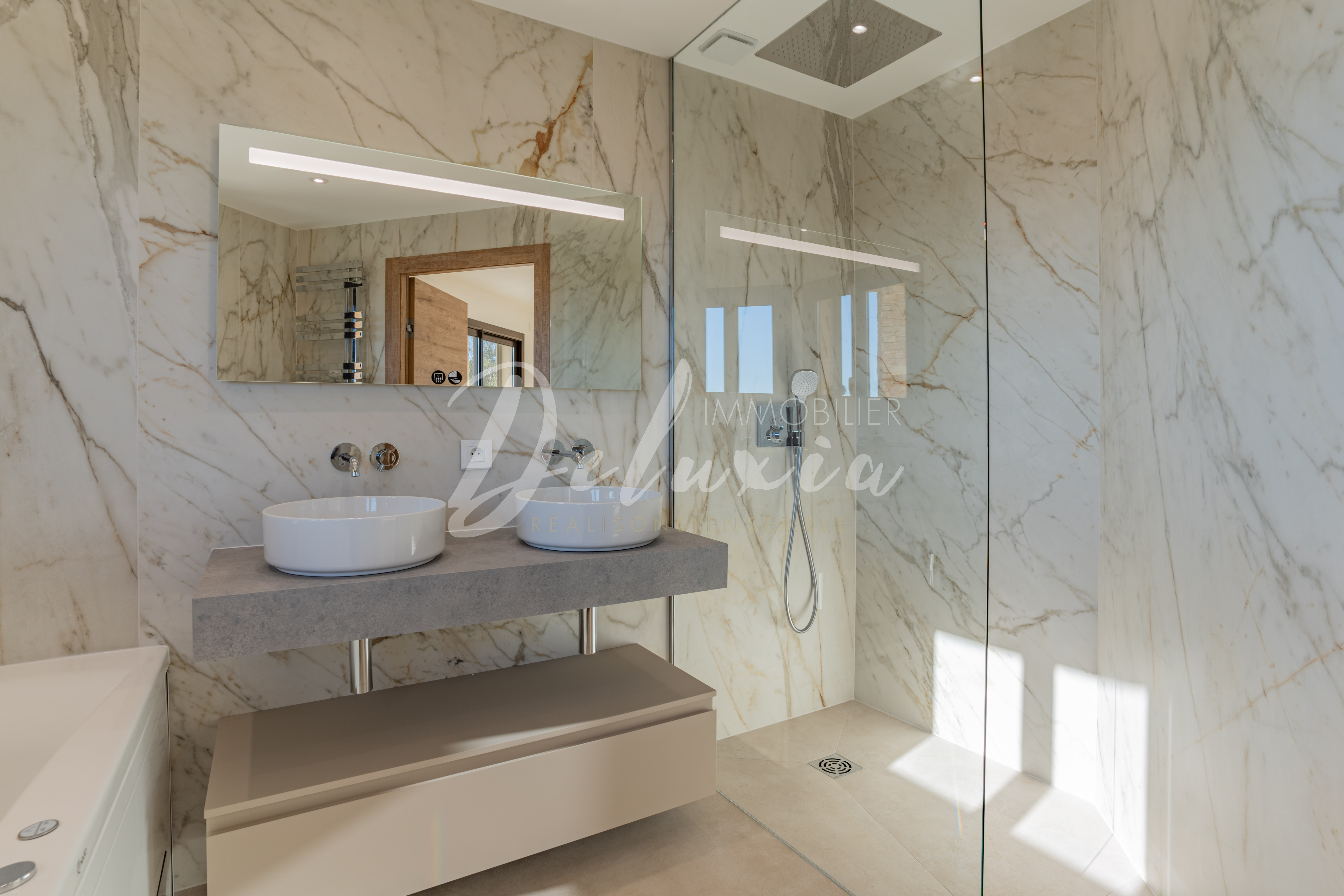 Achat villa avec prestations haut de gamme sur la Côte d'Azur