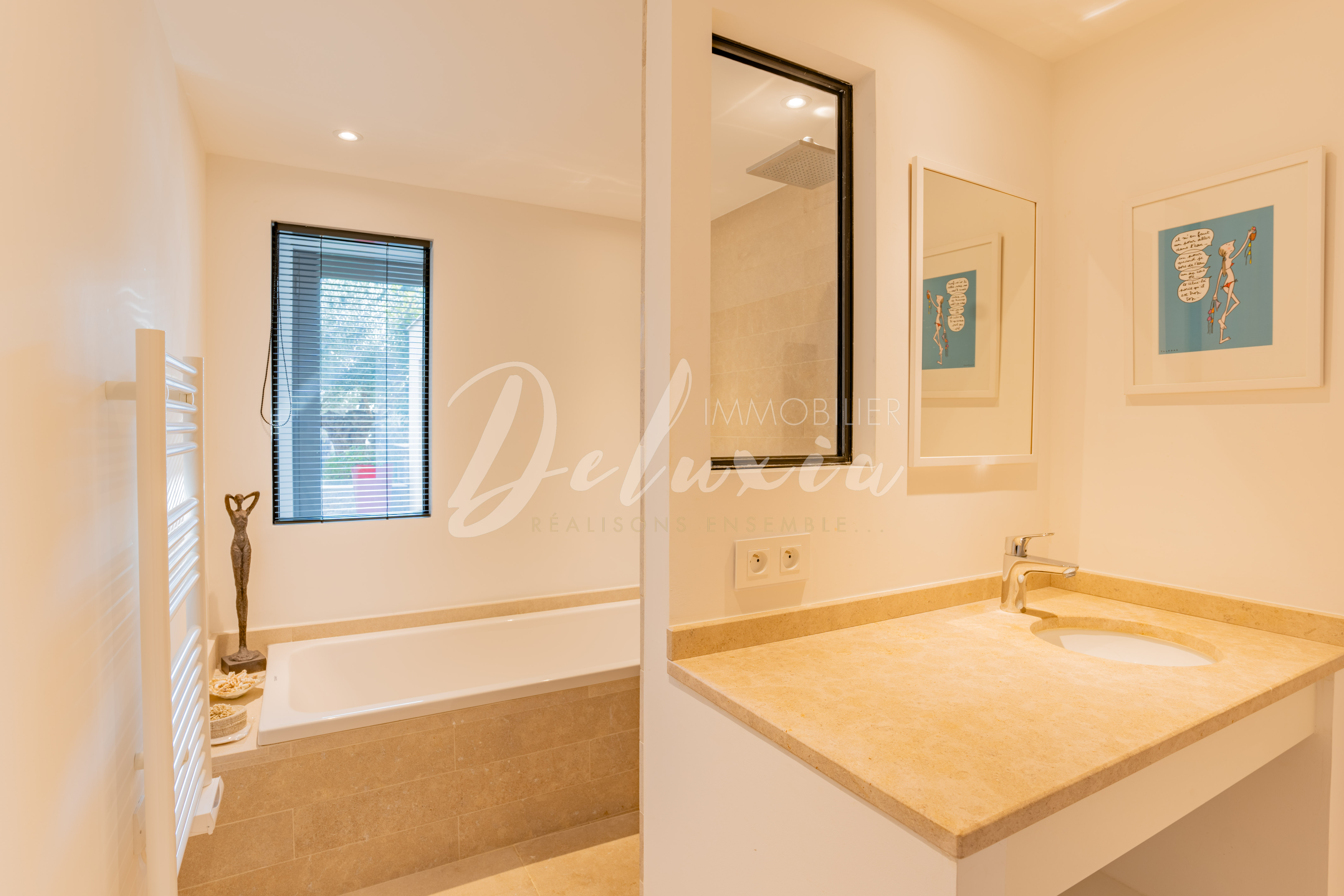 Villa avec salle de bains moderne à vendre à Sainte-Maxime