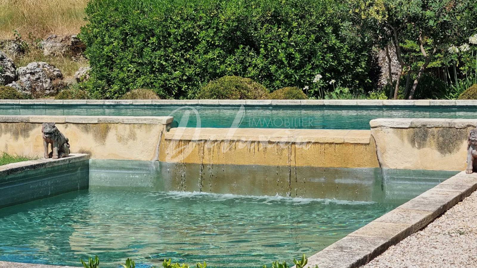 Domaine viticole avec vignes AOP situé à Lorgues.