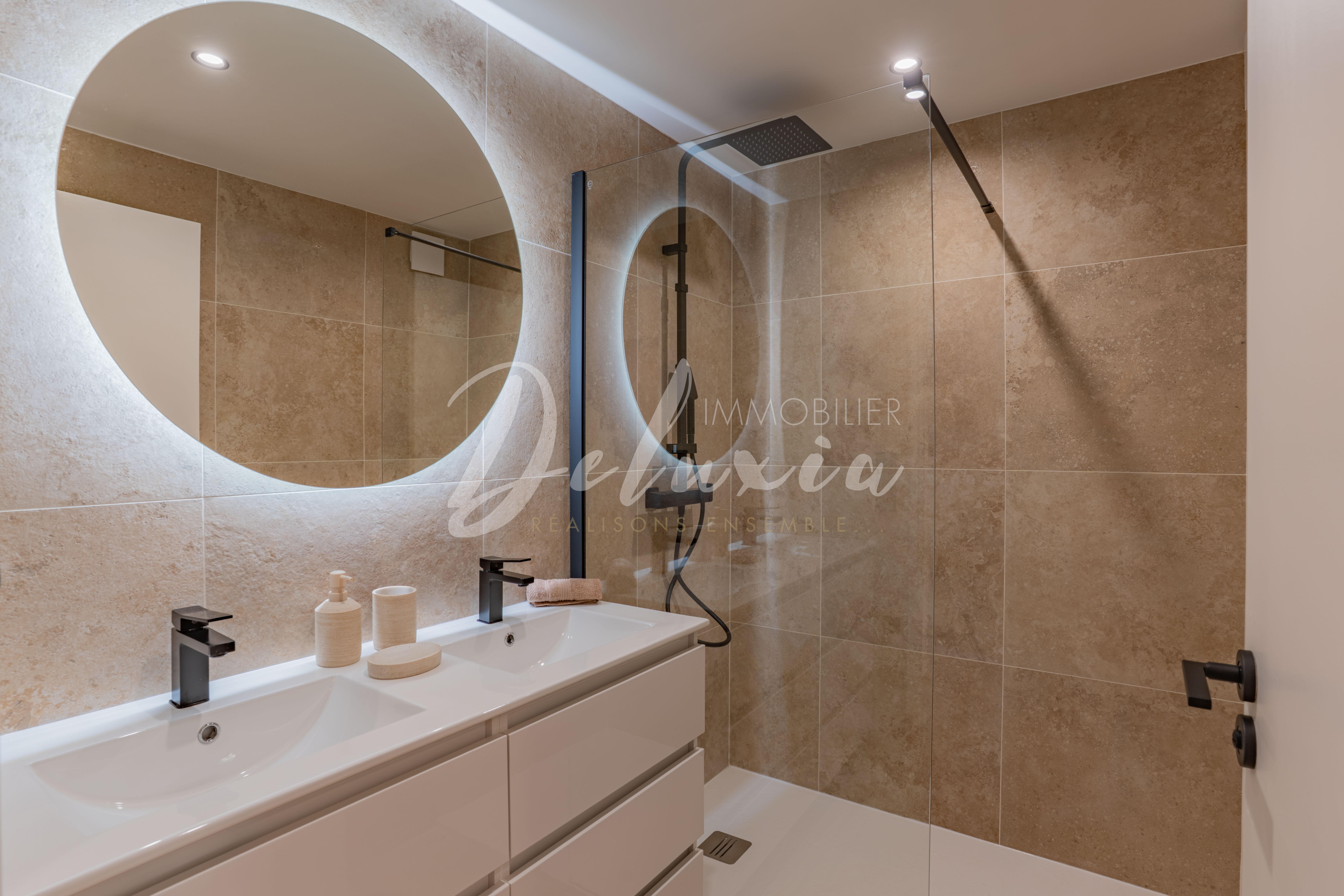 Acheter un appartement avec salle d'eau moderne à Saint-Raphaël