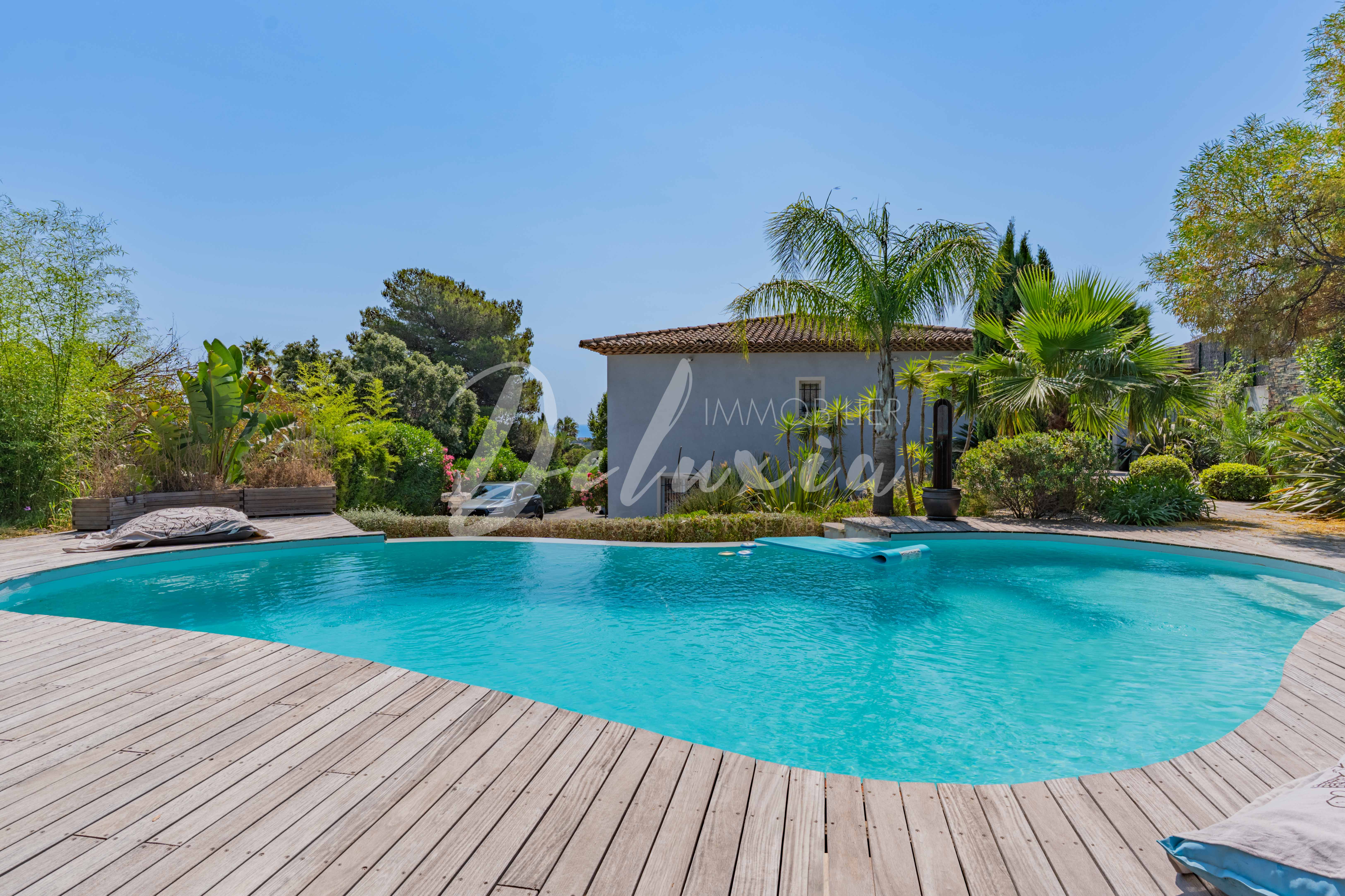 Acheter une villa au calme et sans vis-à-vis à Saint-Aygulf 