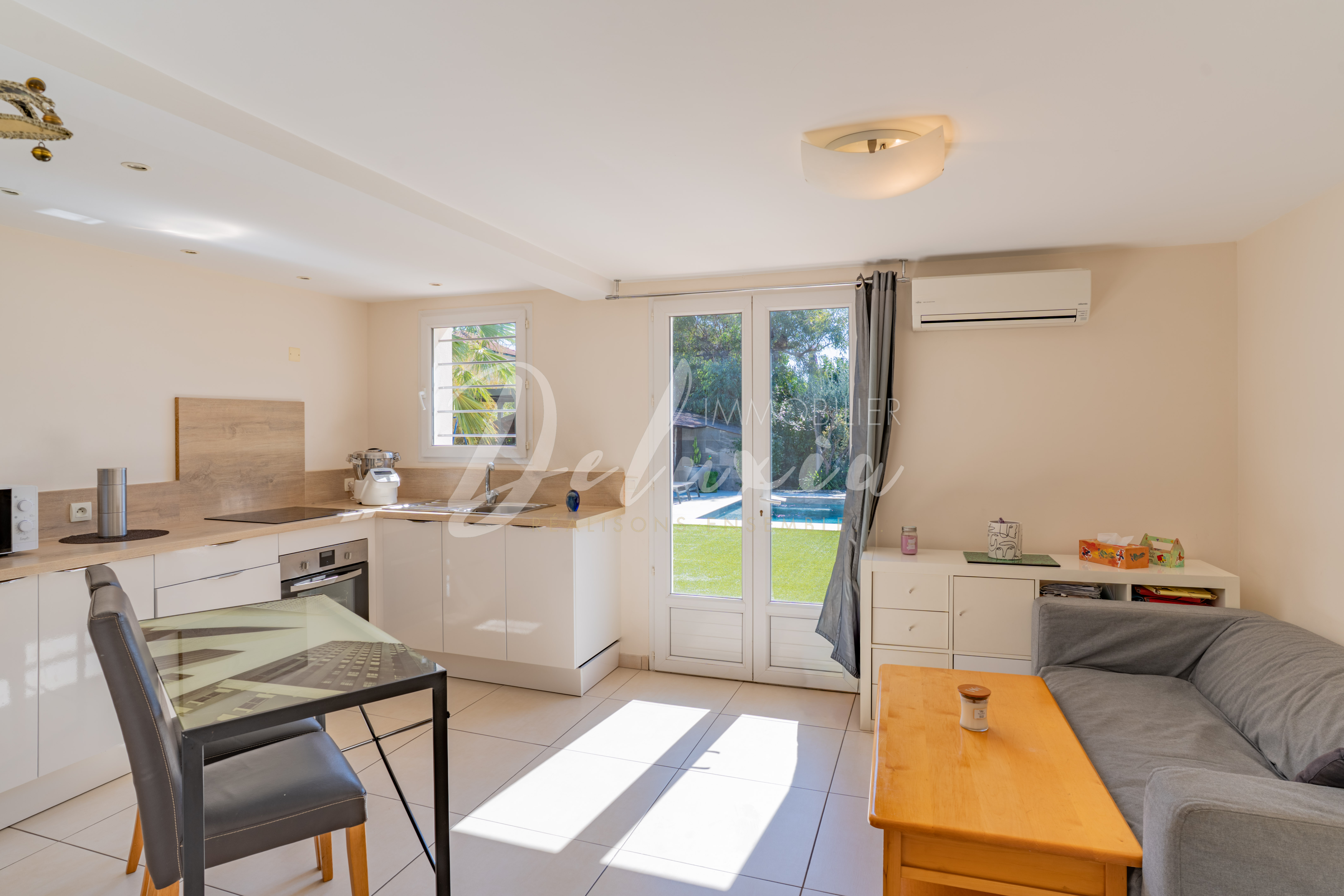 Villa à vendre avec appartements indépendants à Saint-Raphaël.