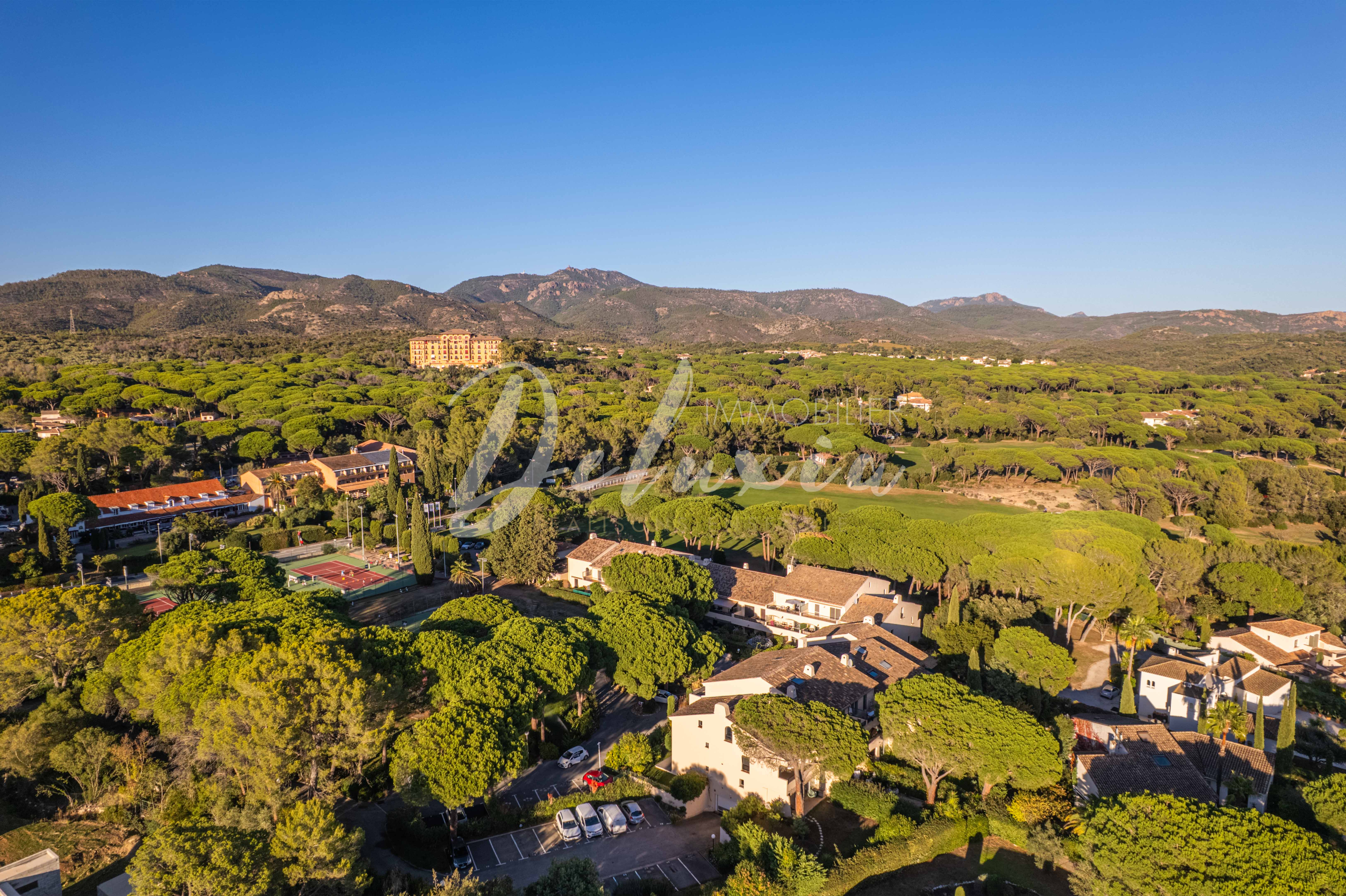 Achat appartement proche des golfs à Saint-Raphaël