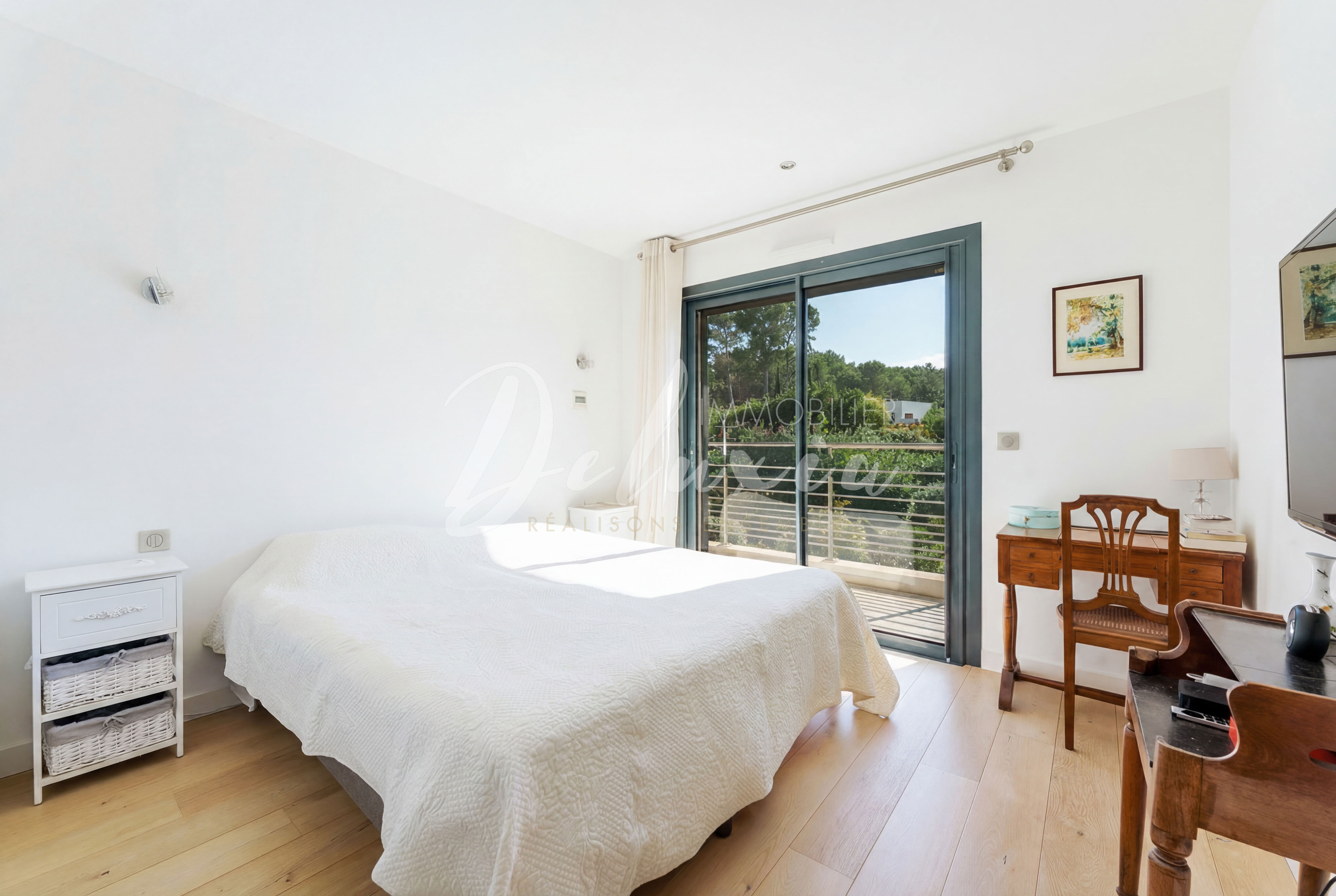 Villa contemporaine avec piscine au coeur d’un domaine recherché, Saint-Raphaël - Valescure.