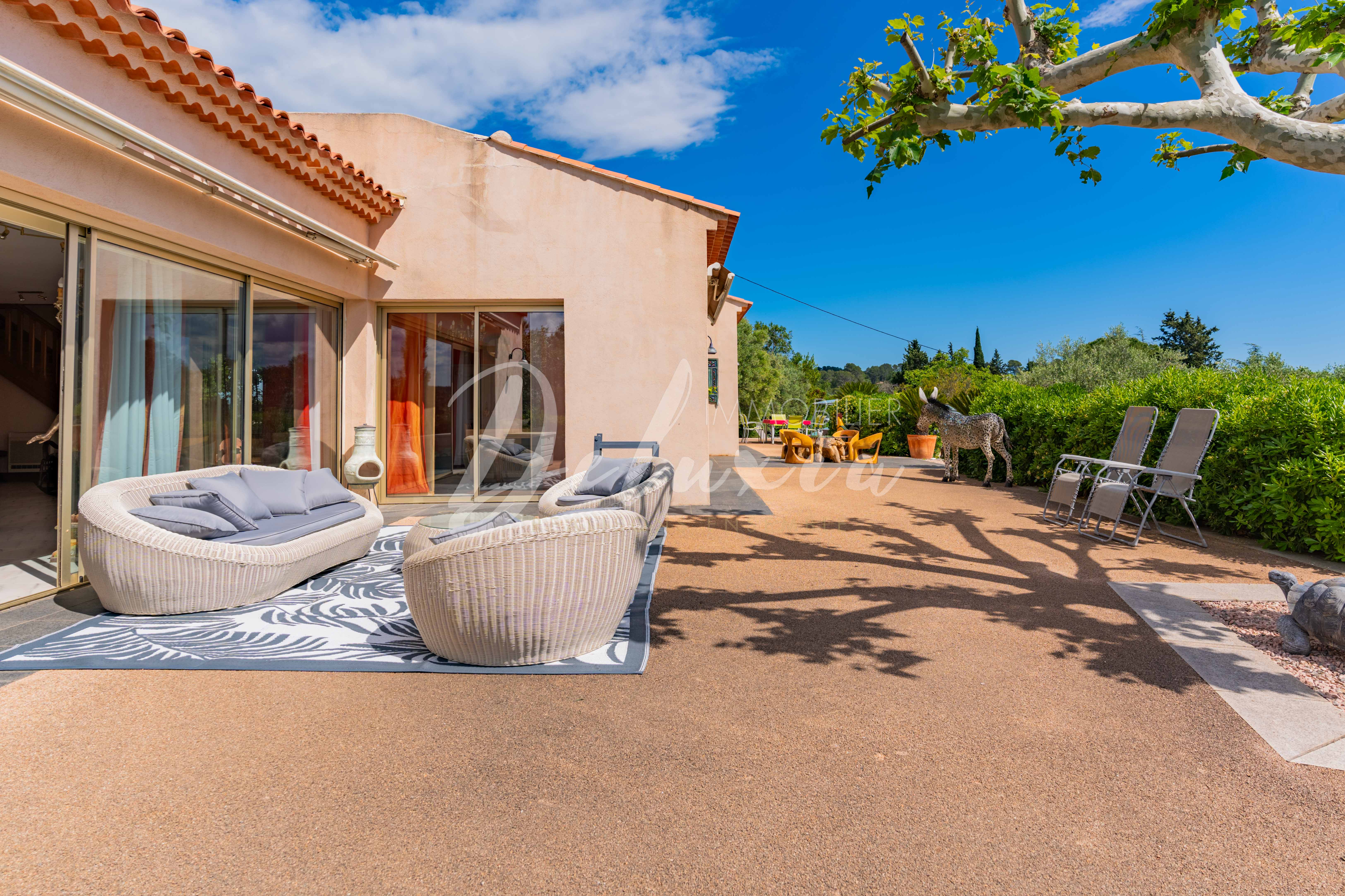 Achat maison avec vaste terrasse à Lorgues 