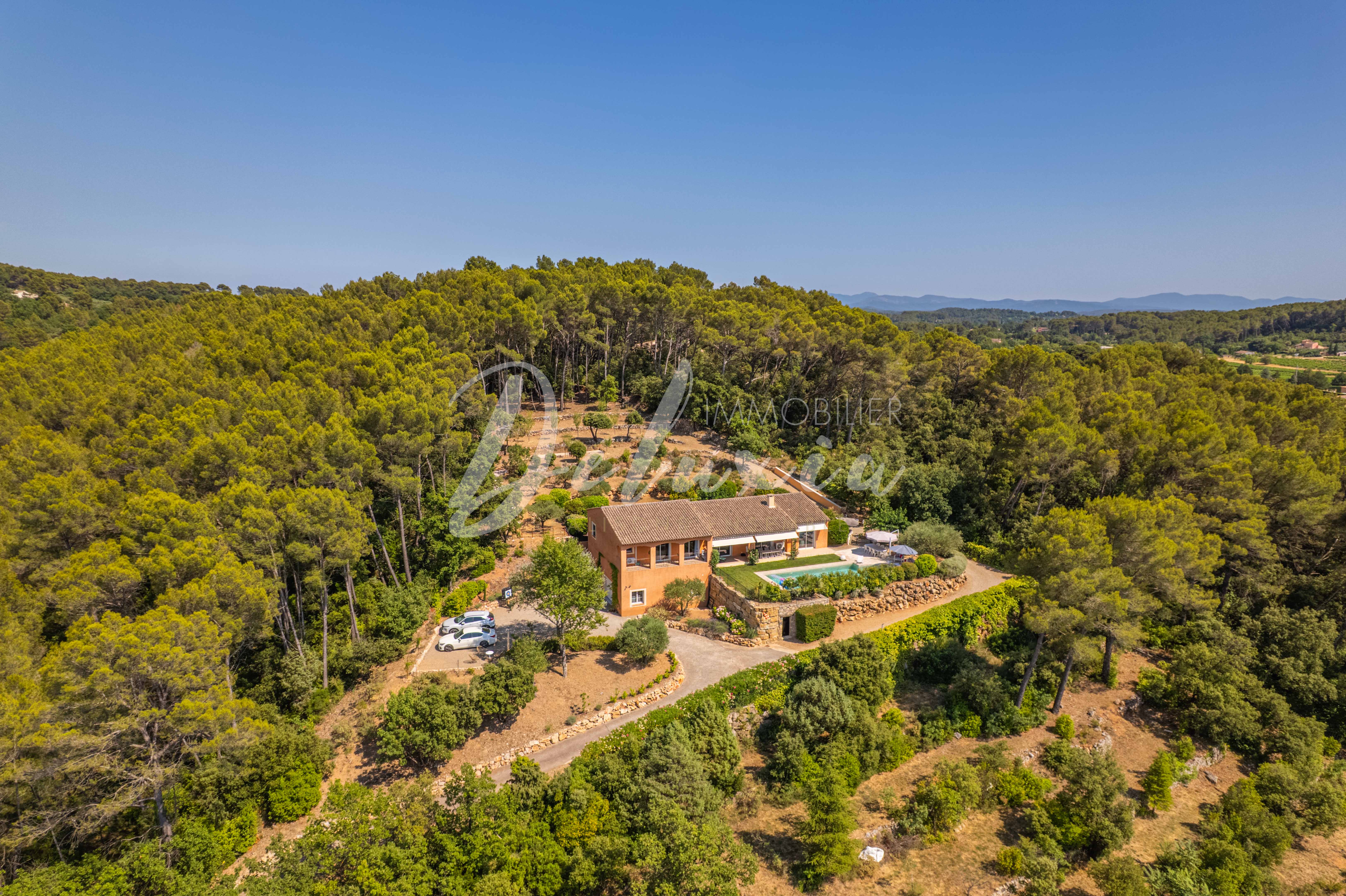Achat villa sans vis-à-vis proche du village de Flayosc 