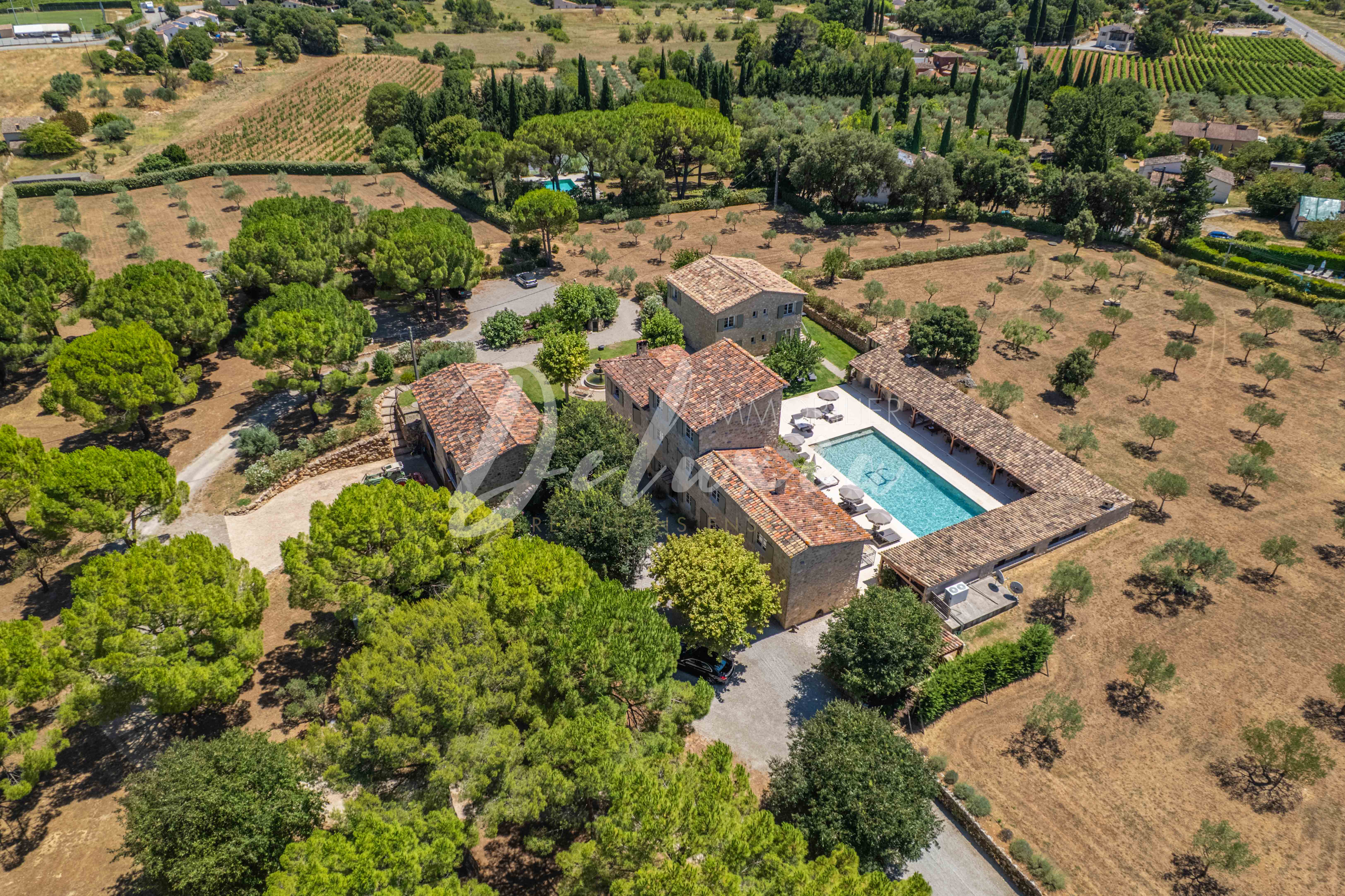 Acheter un domaine avec des oliviers à Lorgues 