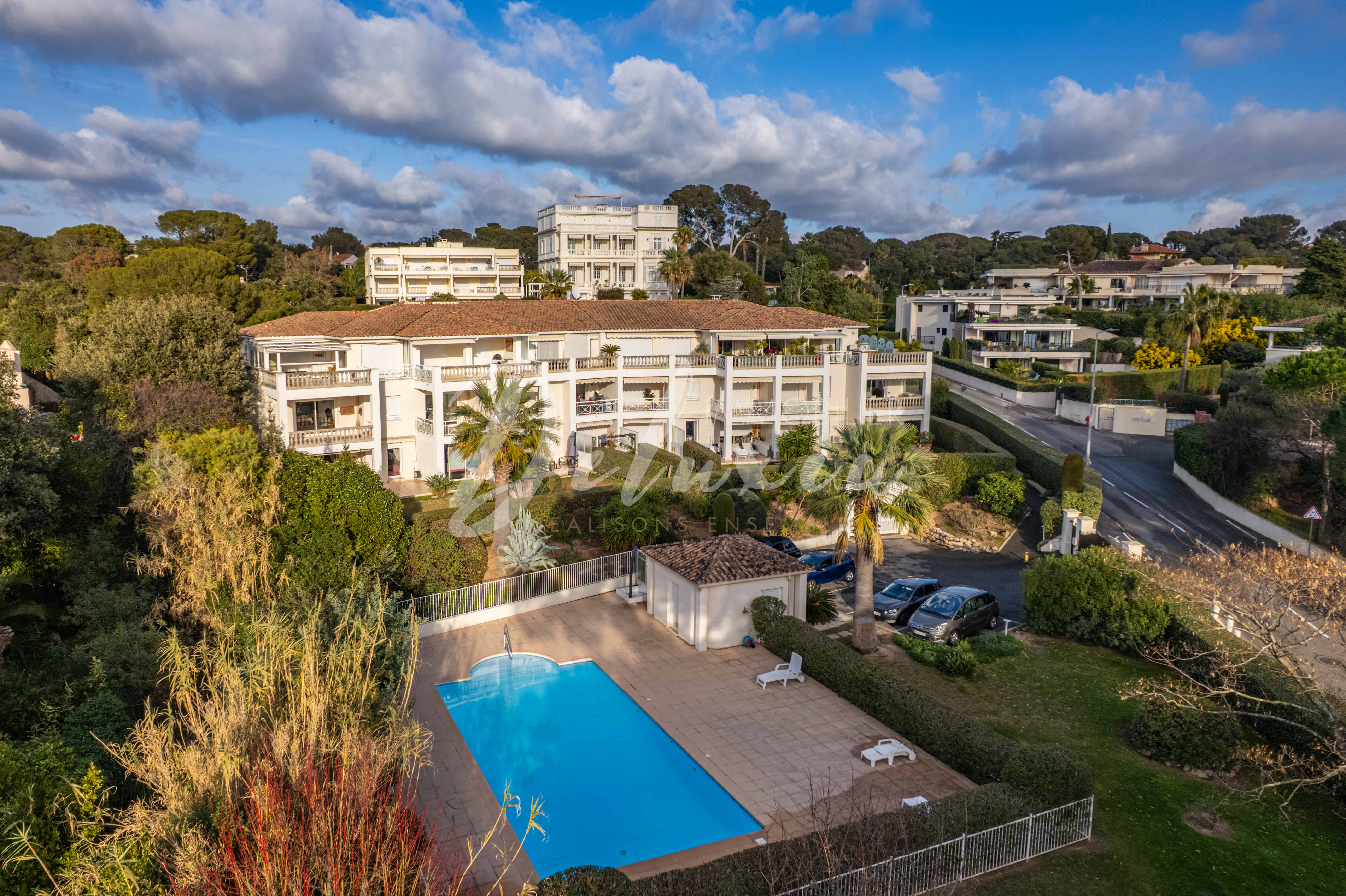 Appartement à vendre dans une résidence avec piscine à Saint-Raphaël