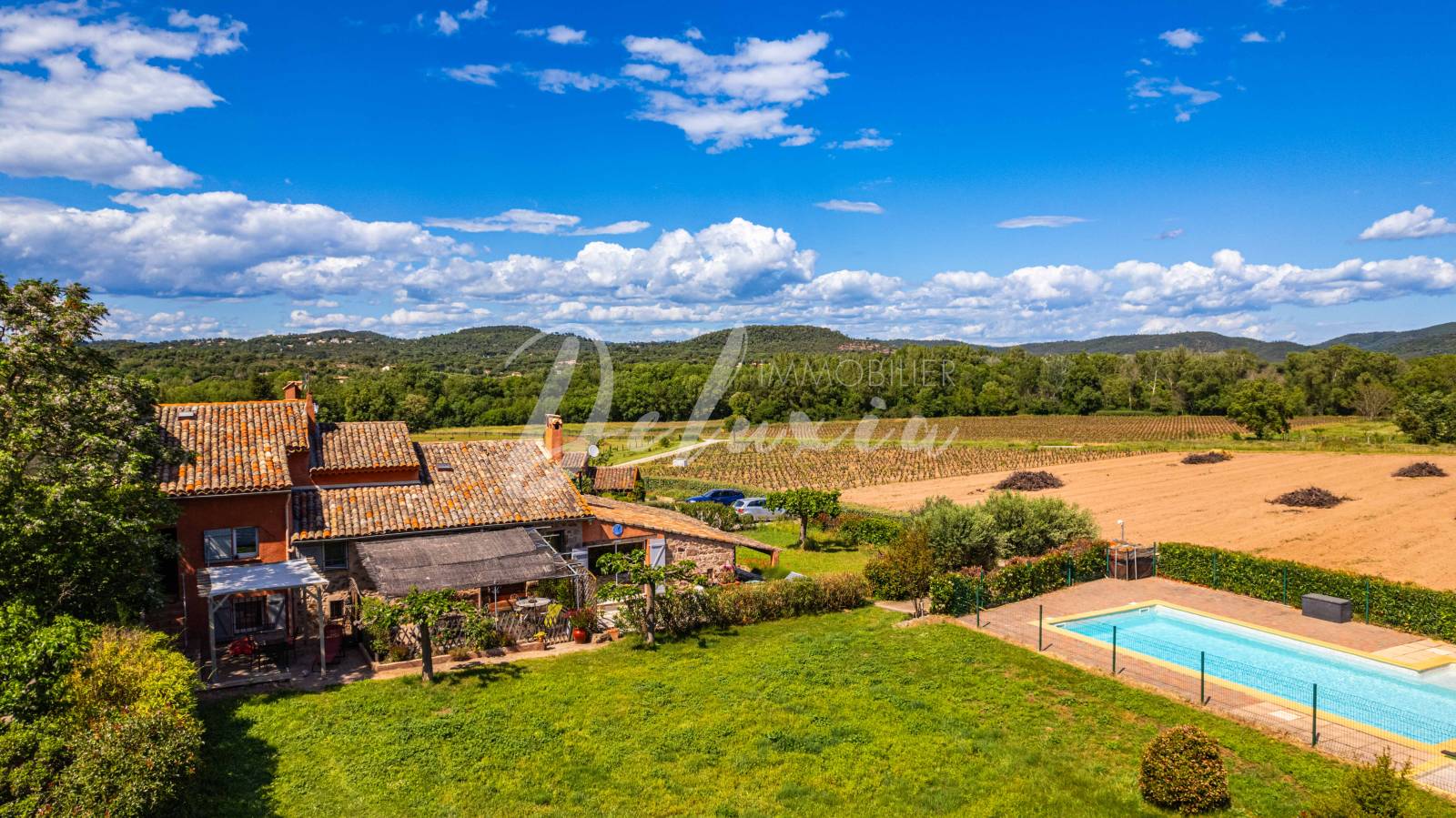 Bastide à vendre avec appartement indépendant dans le Var, à Vidauban. 