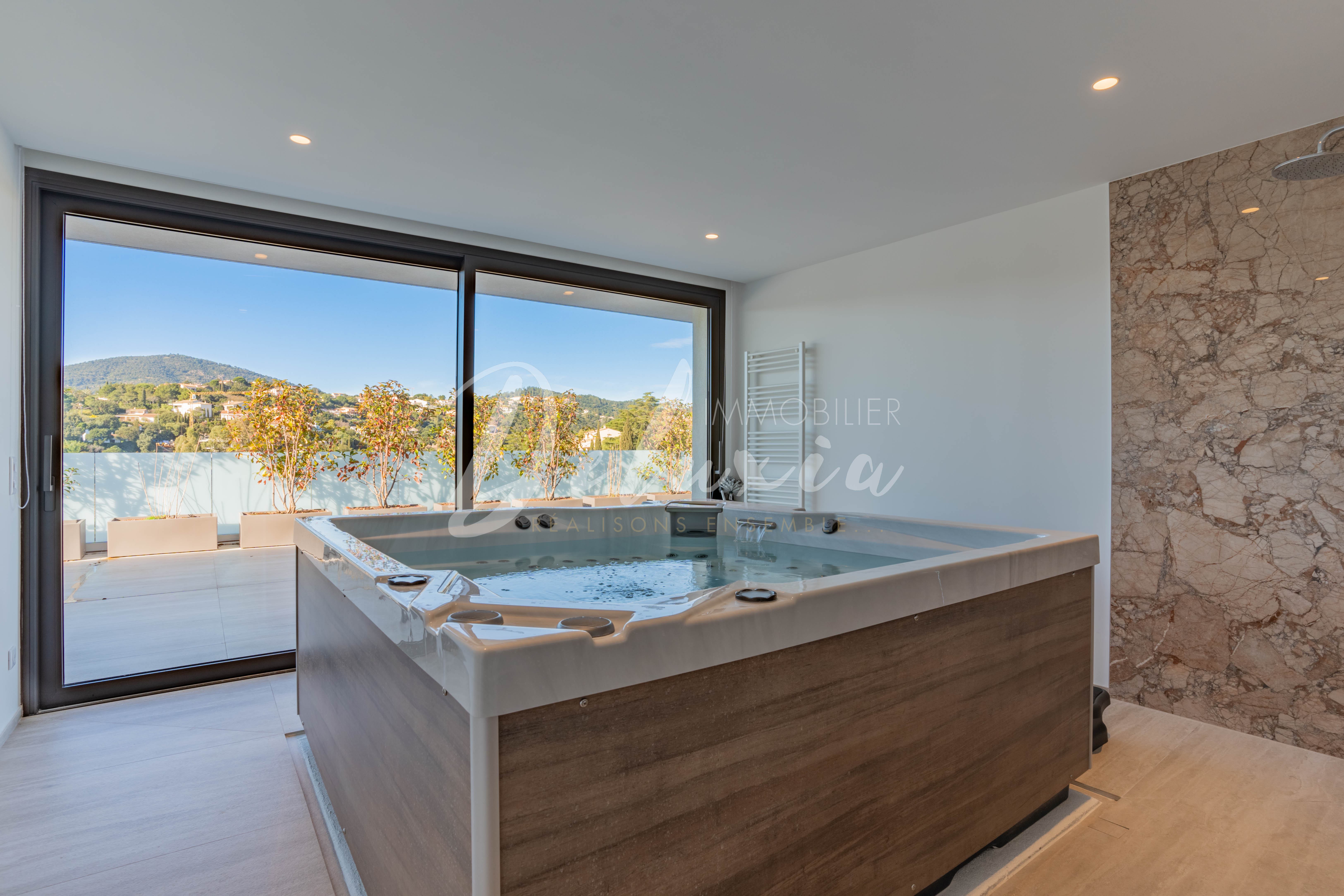 Achat villa avec jacuzzi, Les Issambres