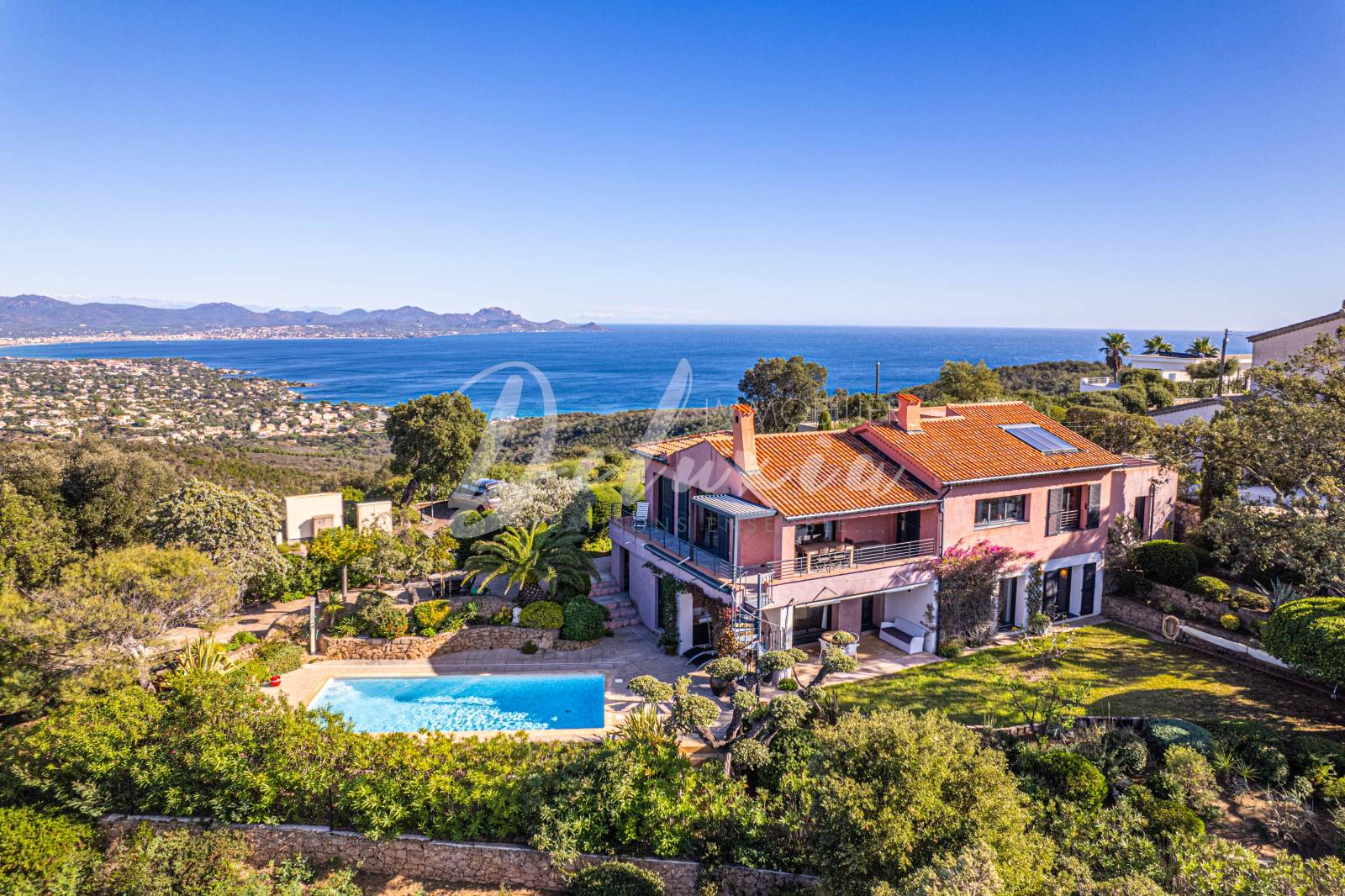 Villa avec vue mer et piscine aux Issambres