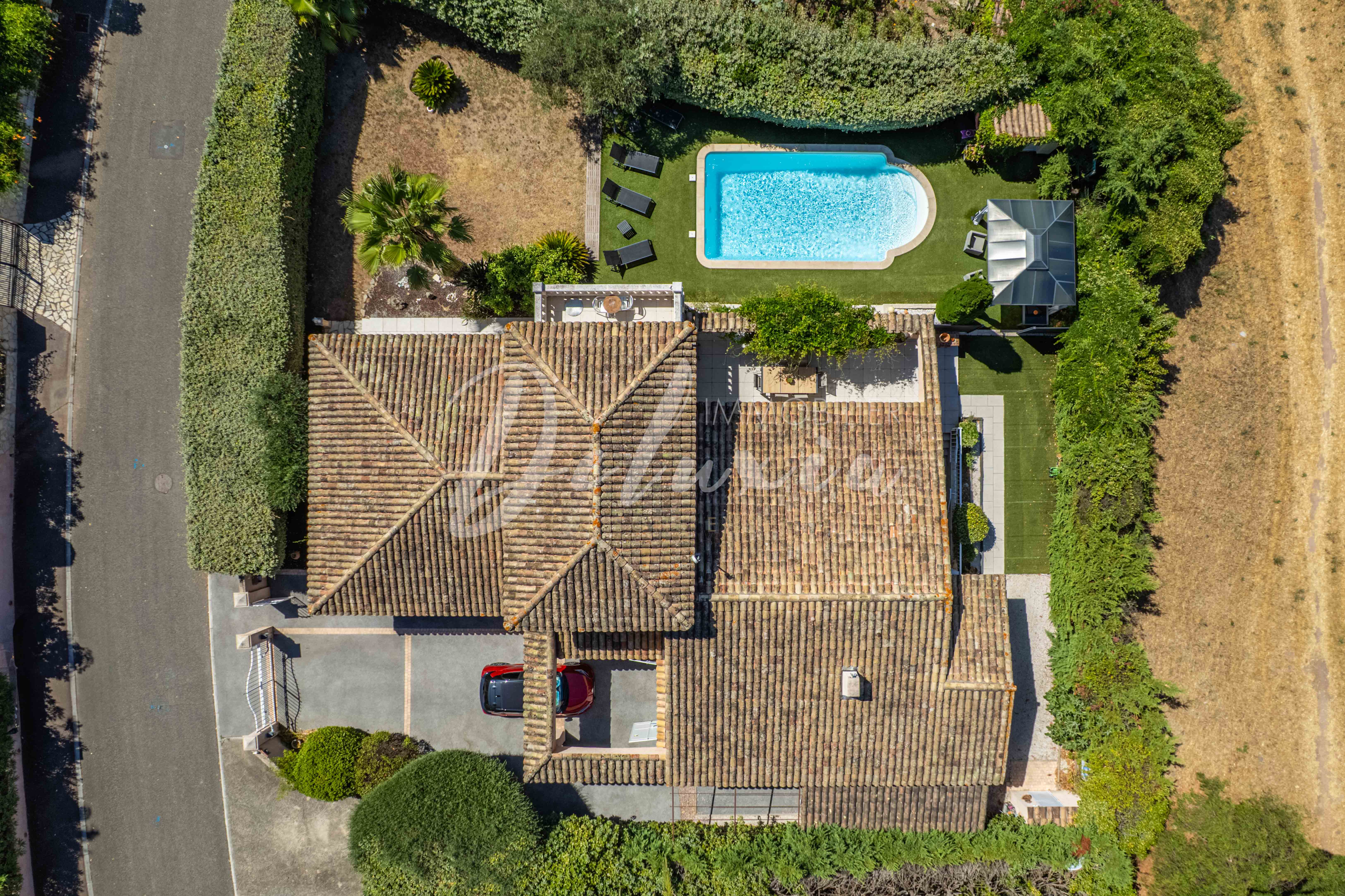 Villa à vendre avec piscine à Saint-Raphaël 