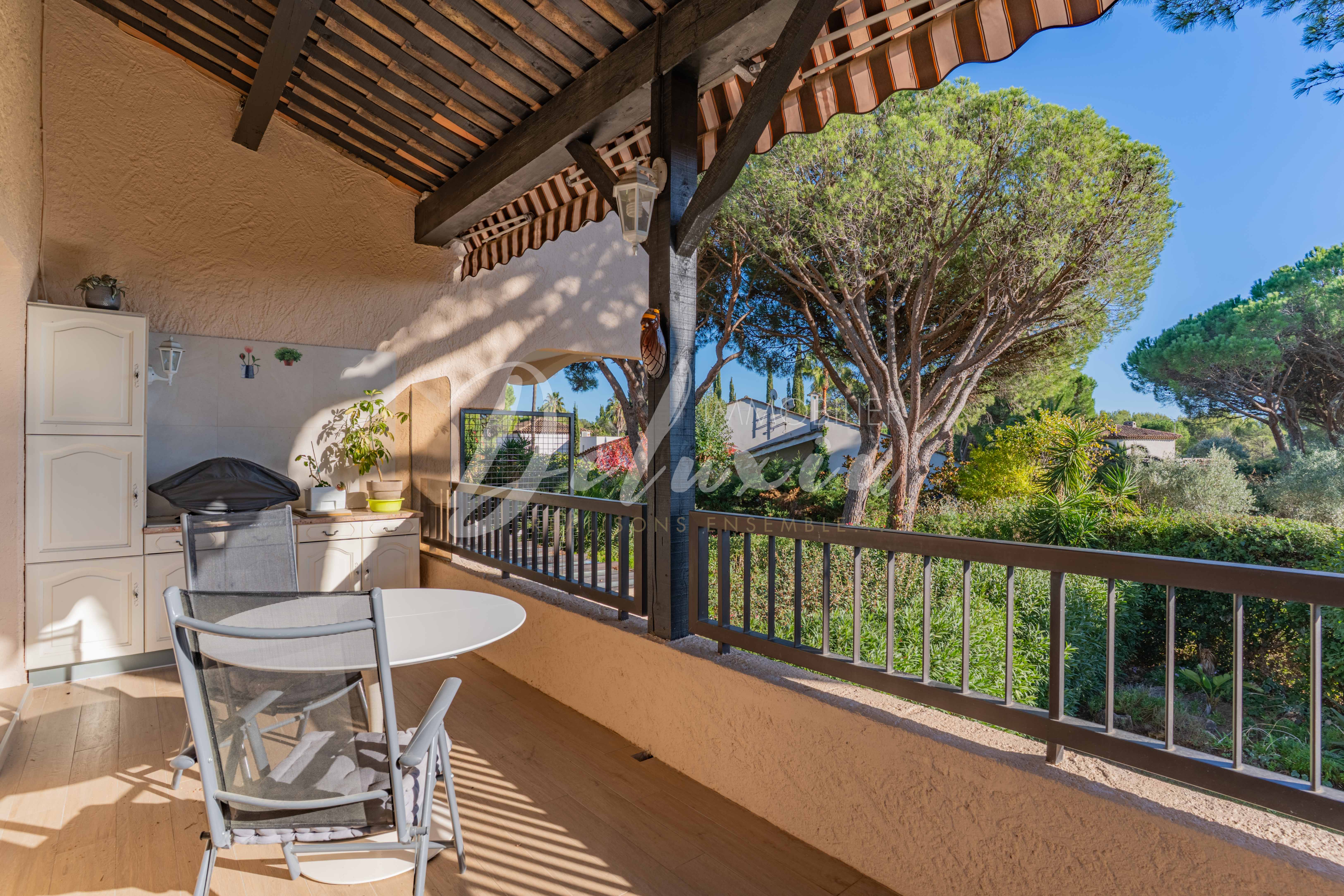 Appartement avec terrasse à vendre à Saint-Raphaël