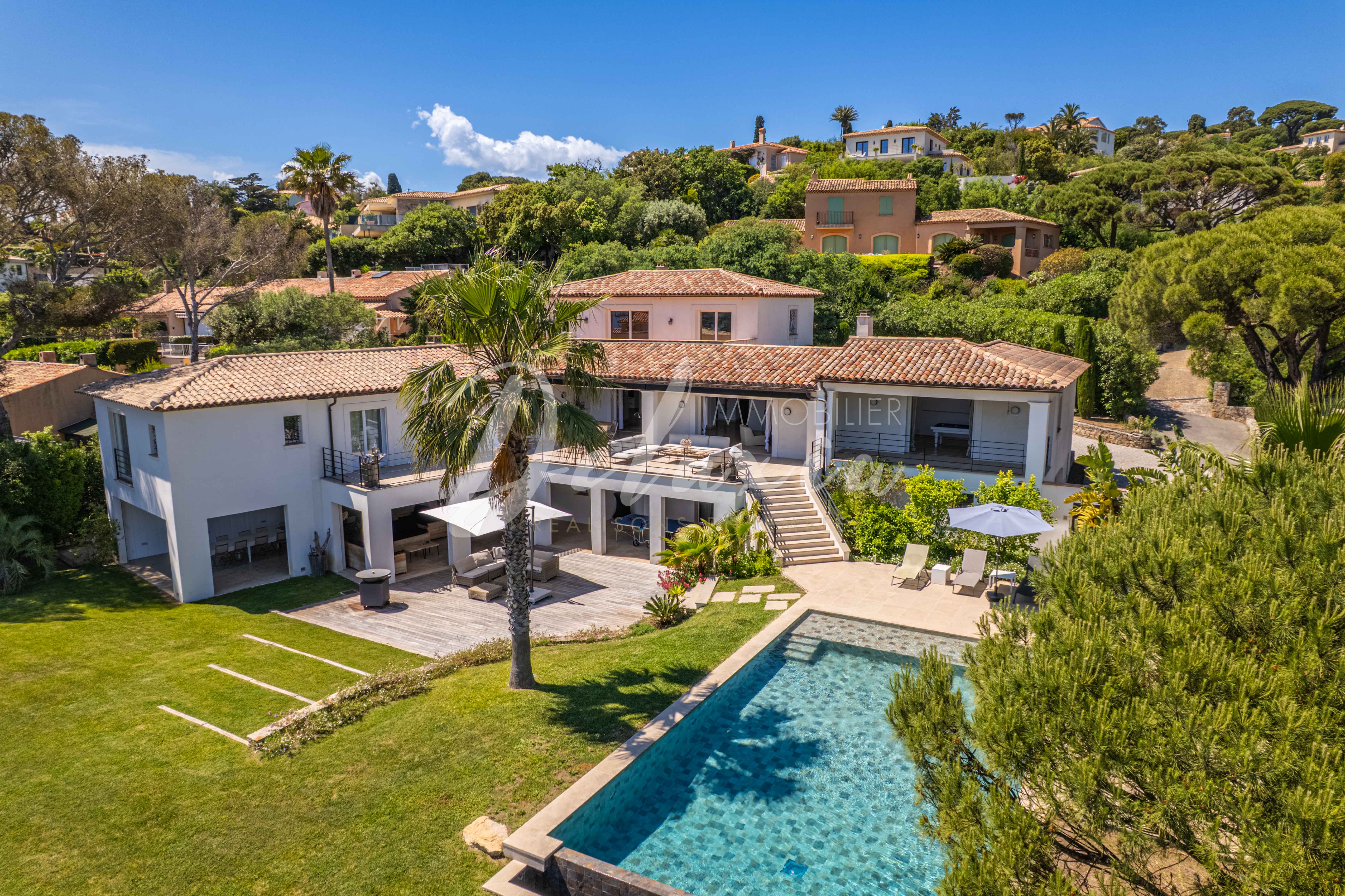 Acheter une villa avec piscine sur la Côte d'Azur 