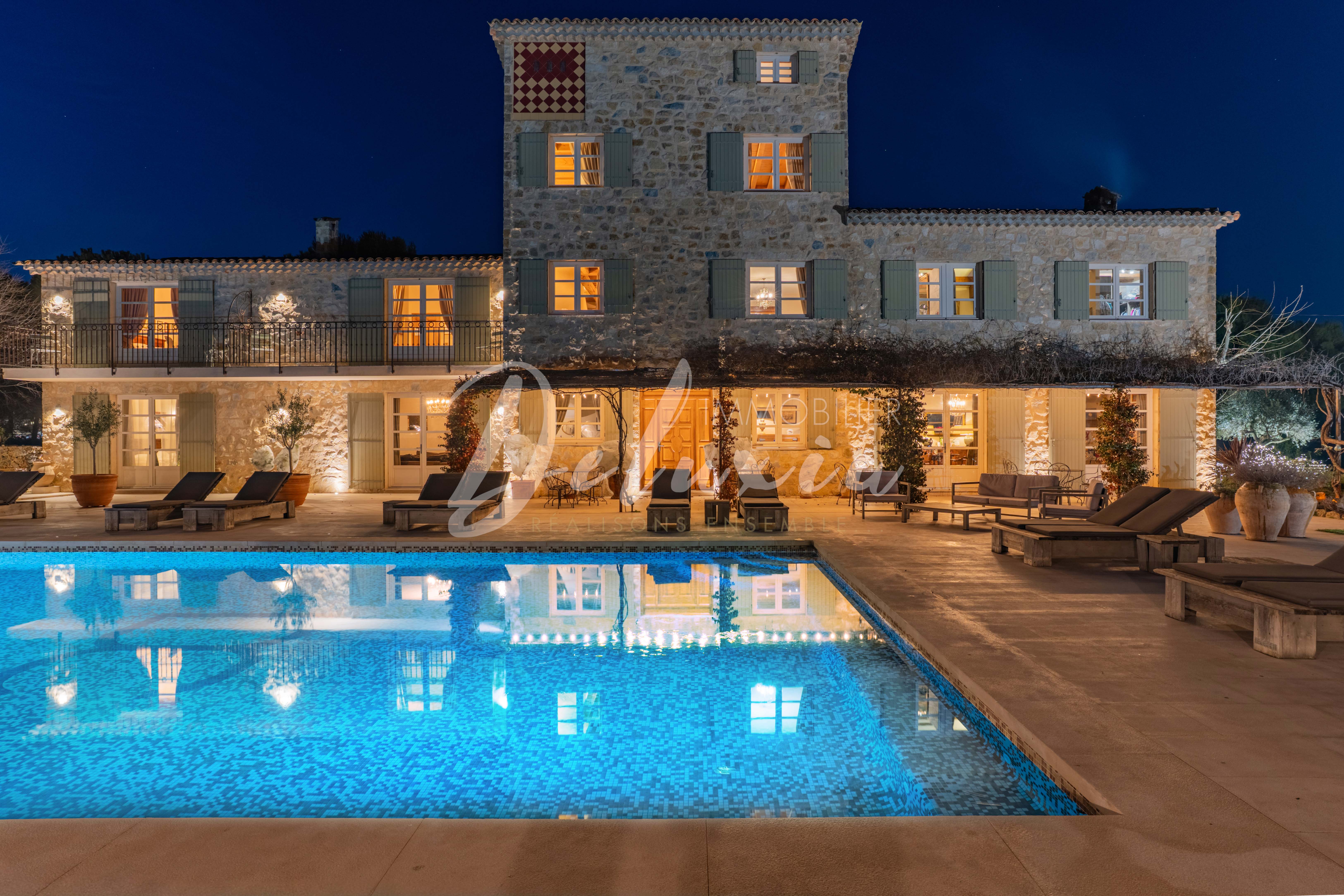 Maison de charme à vendre dans l'Arrière-Pays Varois 