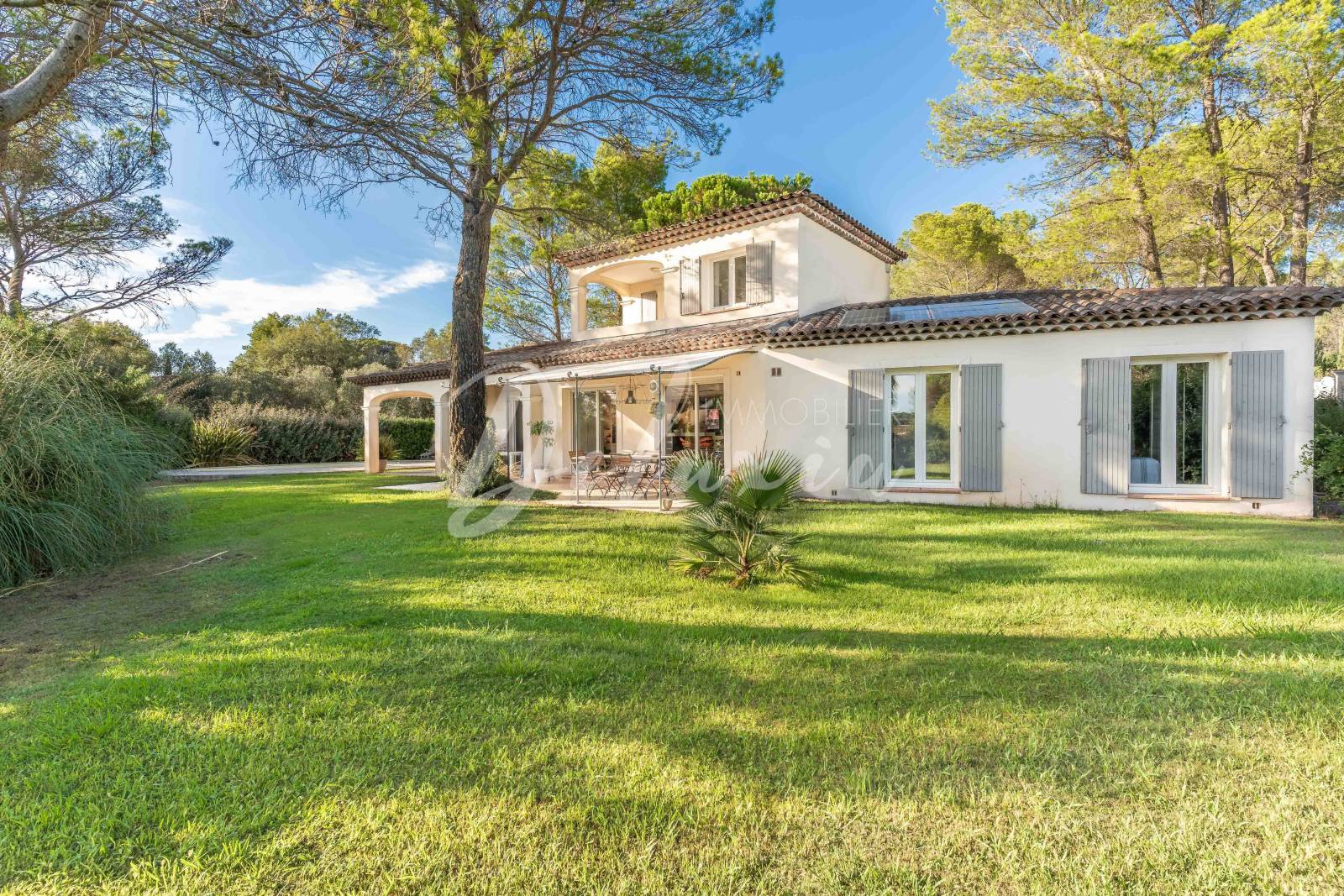 Villa néo-provençale à Saint-Raphaël