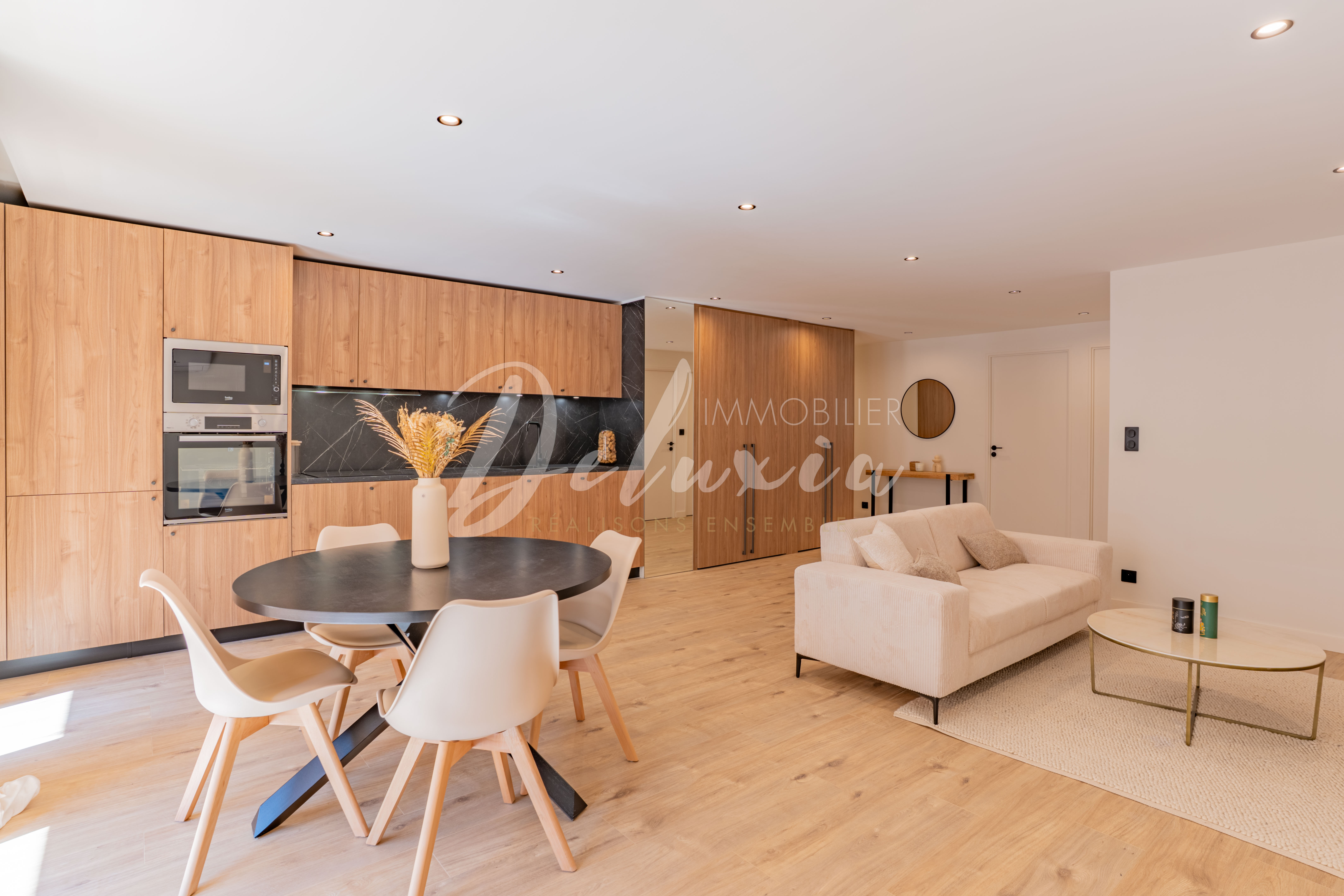 Appartement entièrement rénover à vendre à Saint-Raphaël 