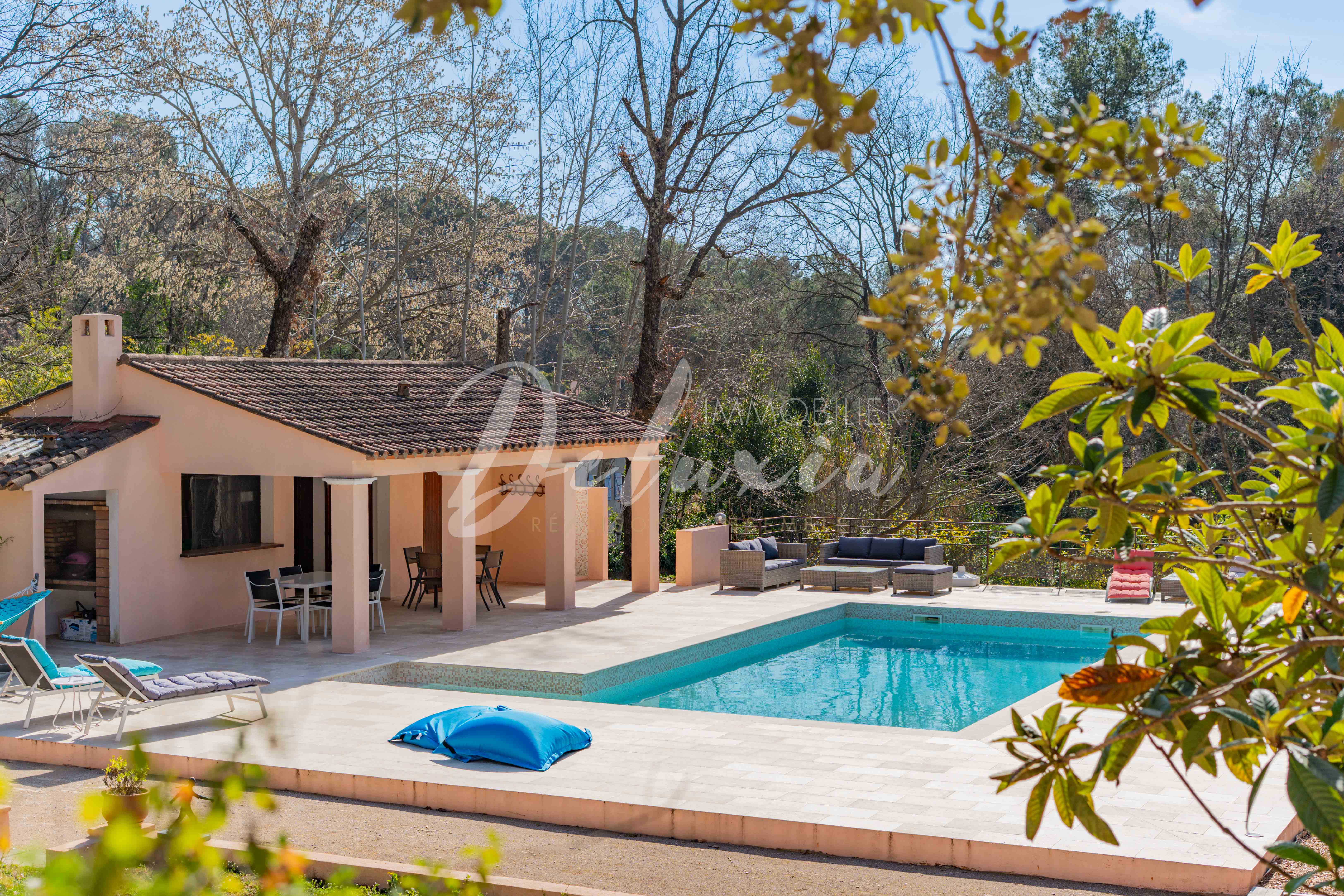 Maison à vendre dans l'Arrière Pays-Varois 