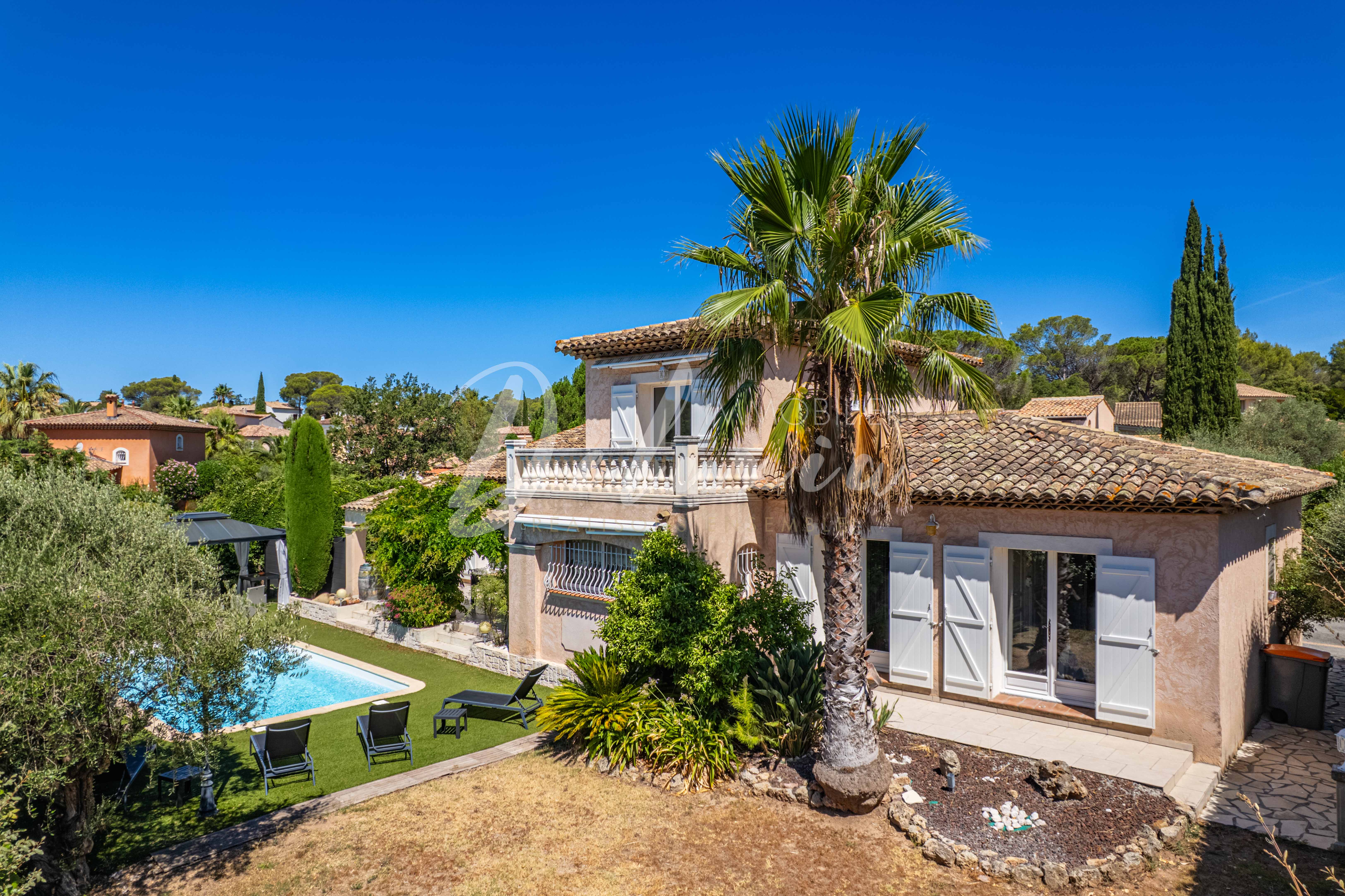 Achat villa au calme et sans vis-à-vis à Saint-Raphaël 