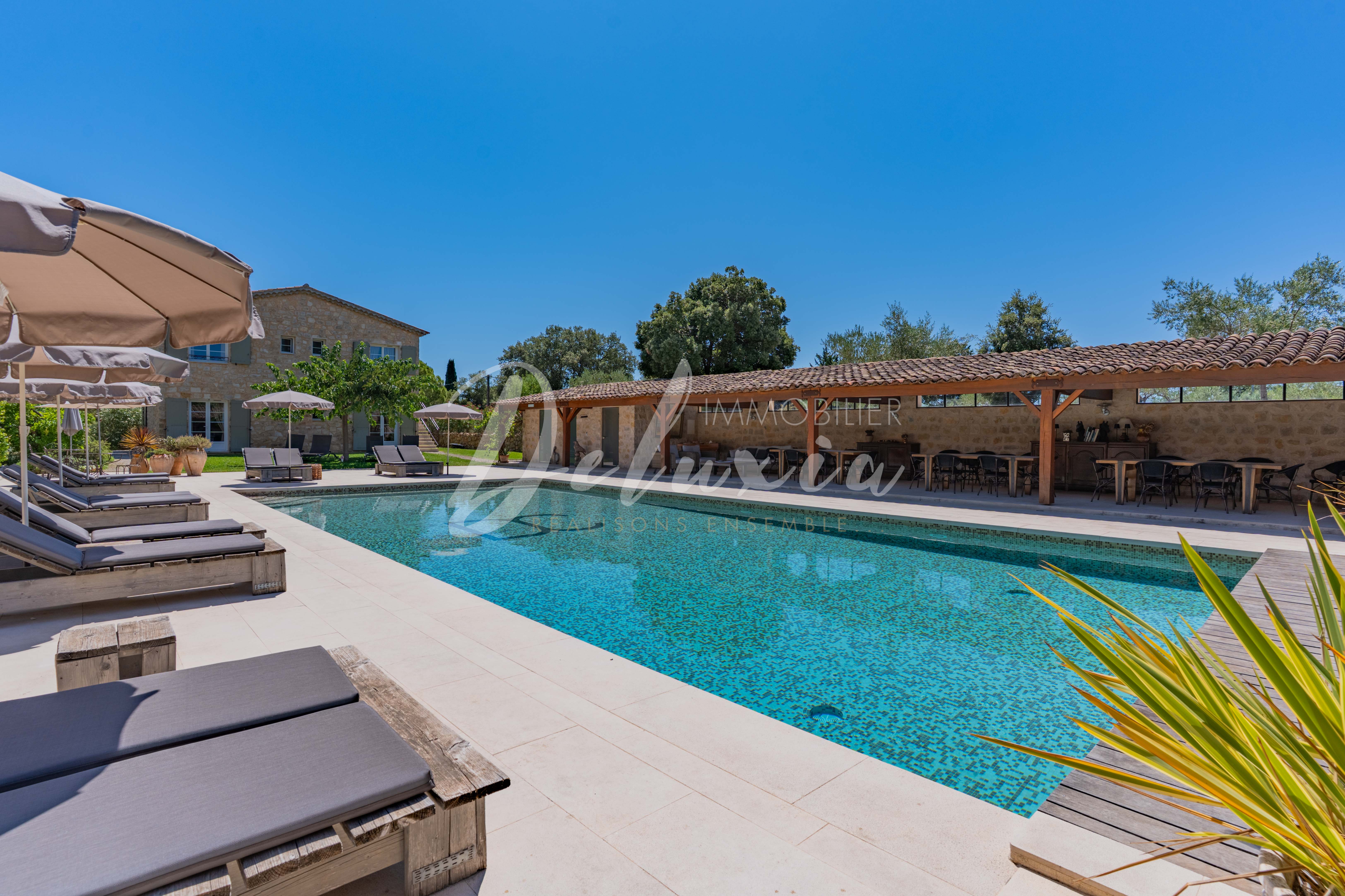 Propriété avec grande piscine à vendre à Lorgues