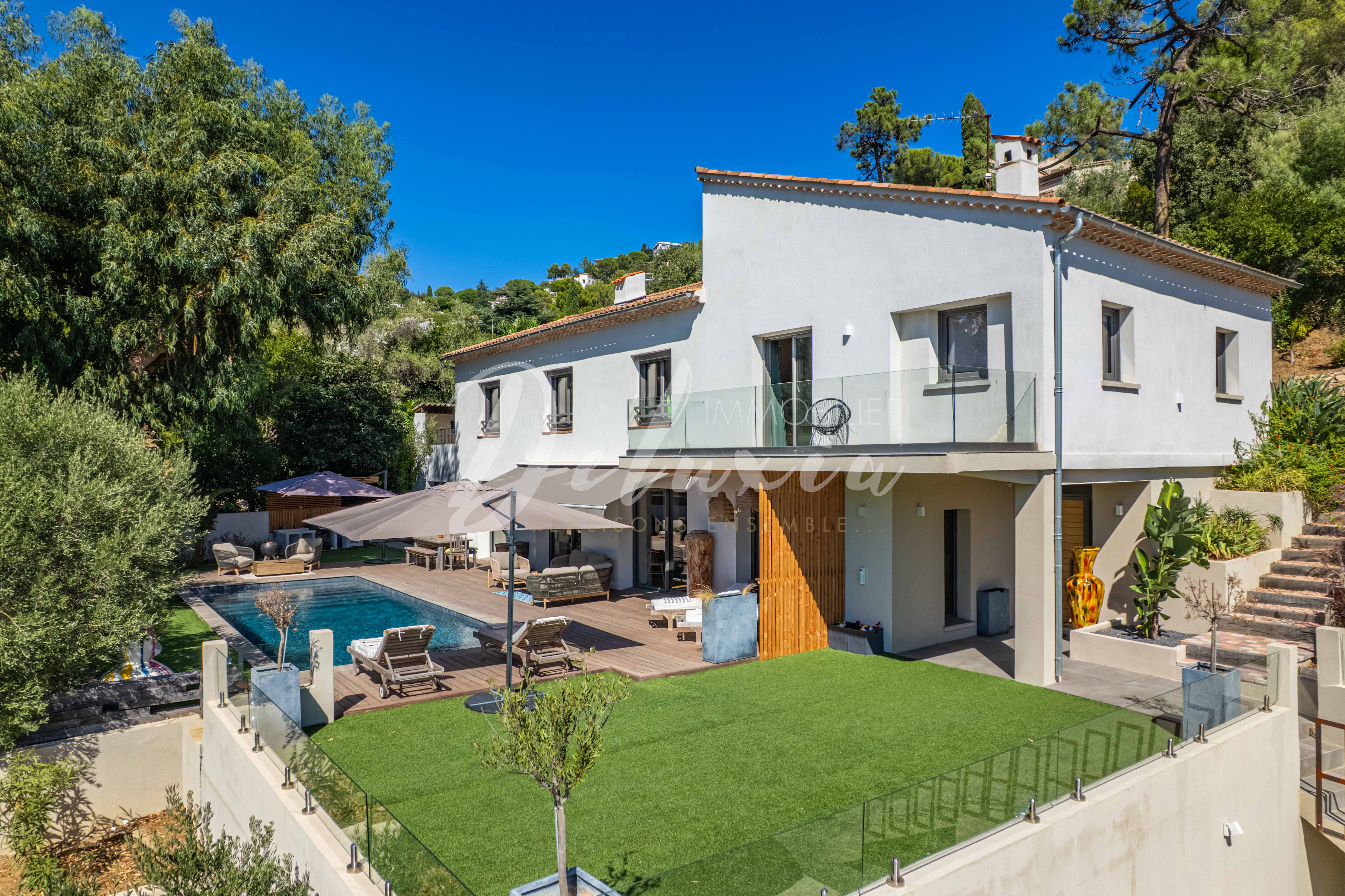 Acheter une maison rénovée aux Issambres 