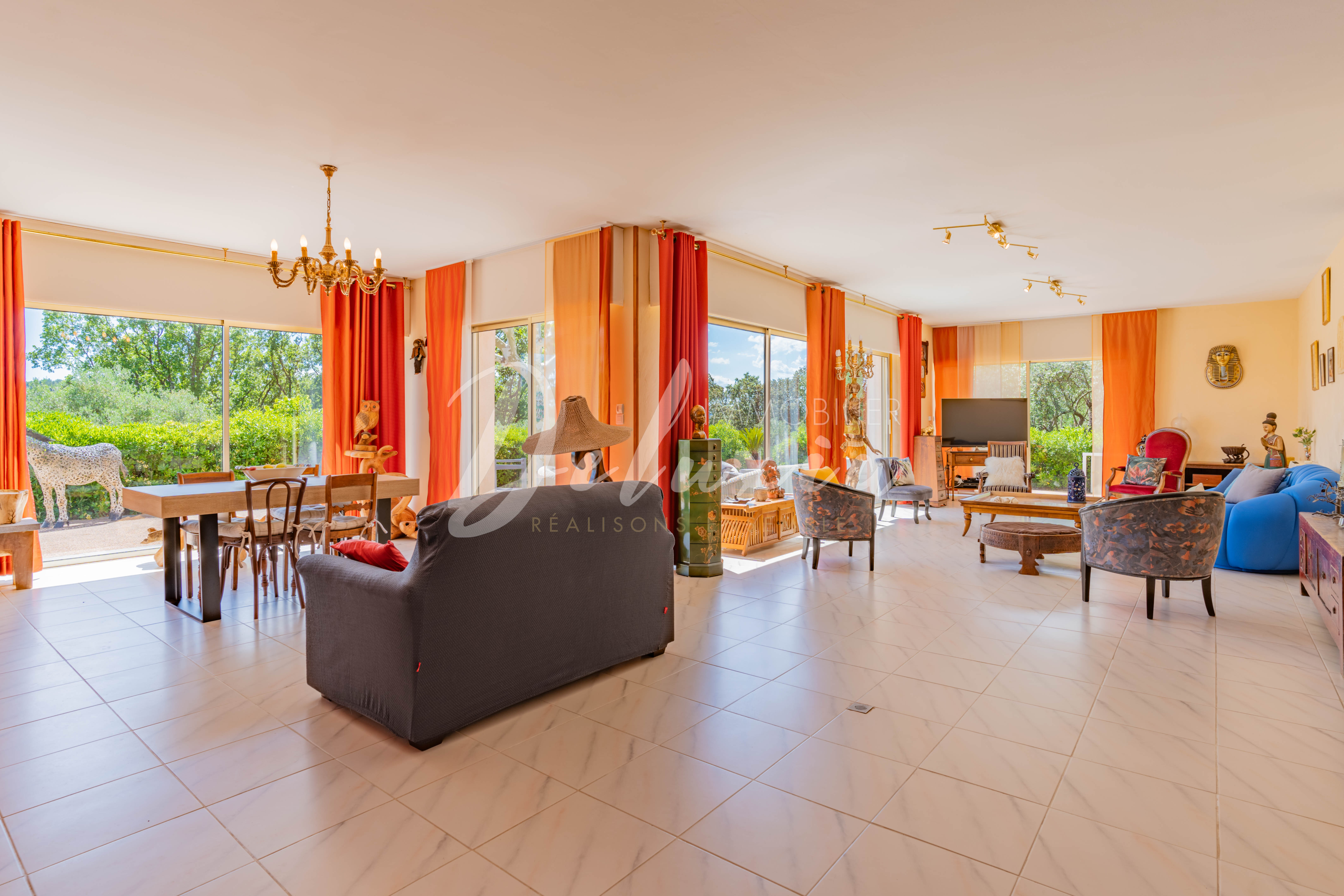 Achat maison avec grande pièce de vie dans l'arrière pays varois à Lorgues 