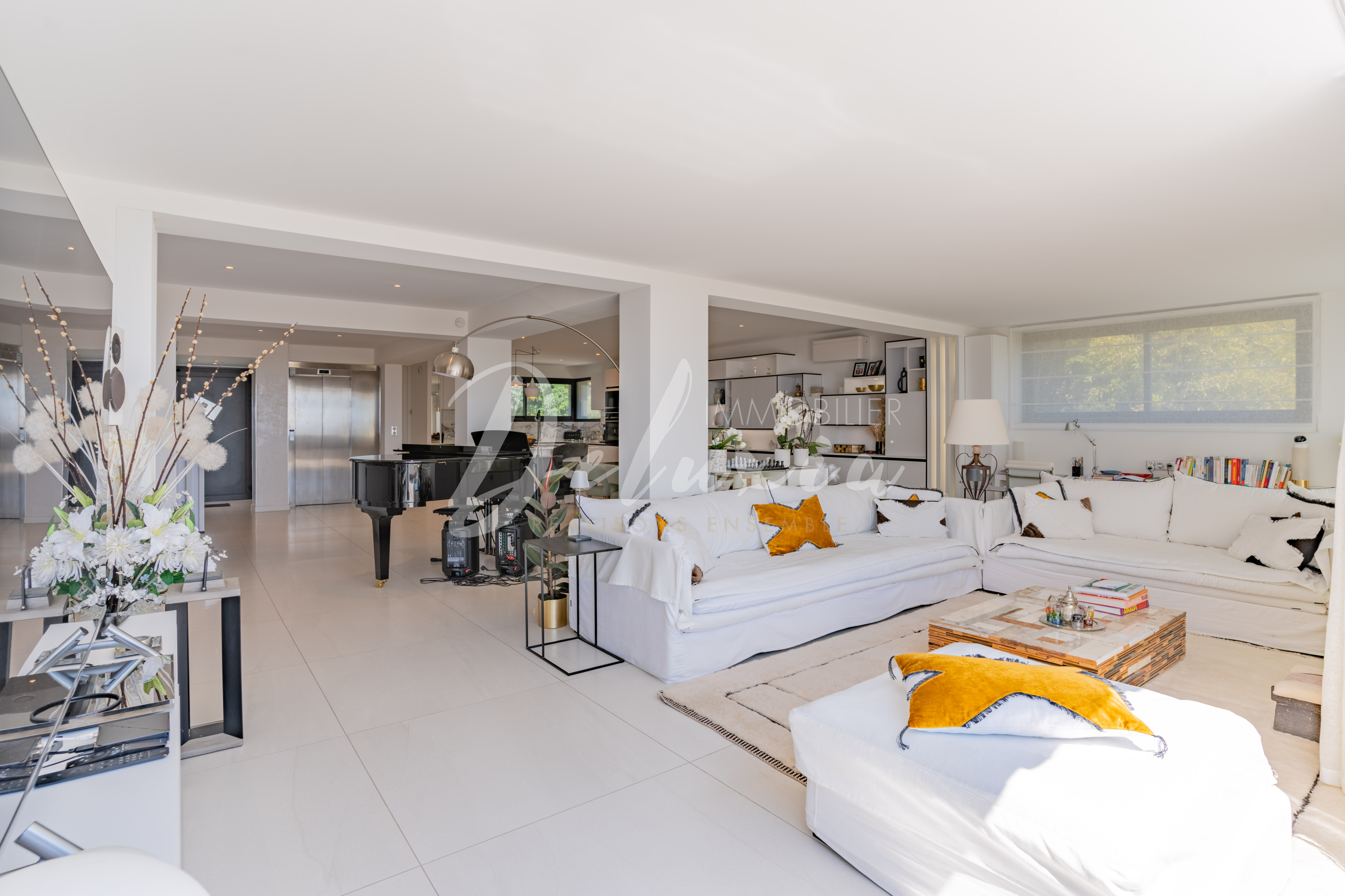 Maison à vendre avec grande pièce de vie à Saint-Raphaël 