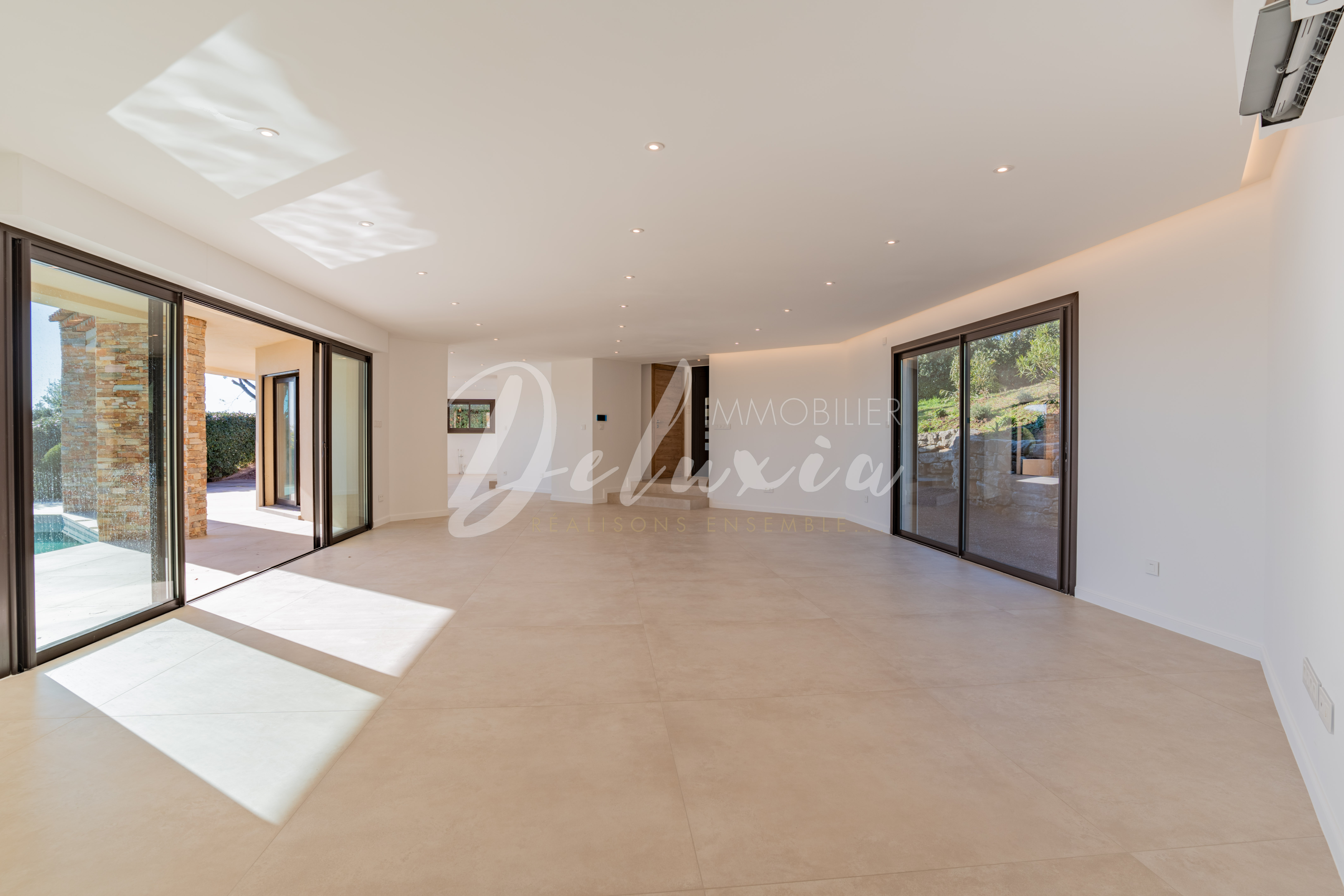 Villa lumineuse à vendre à Saint-Raphaël 