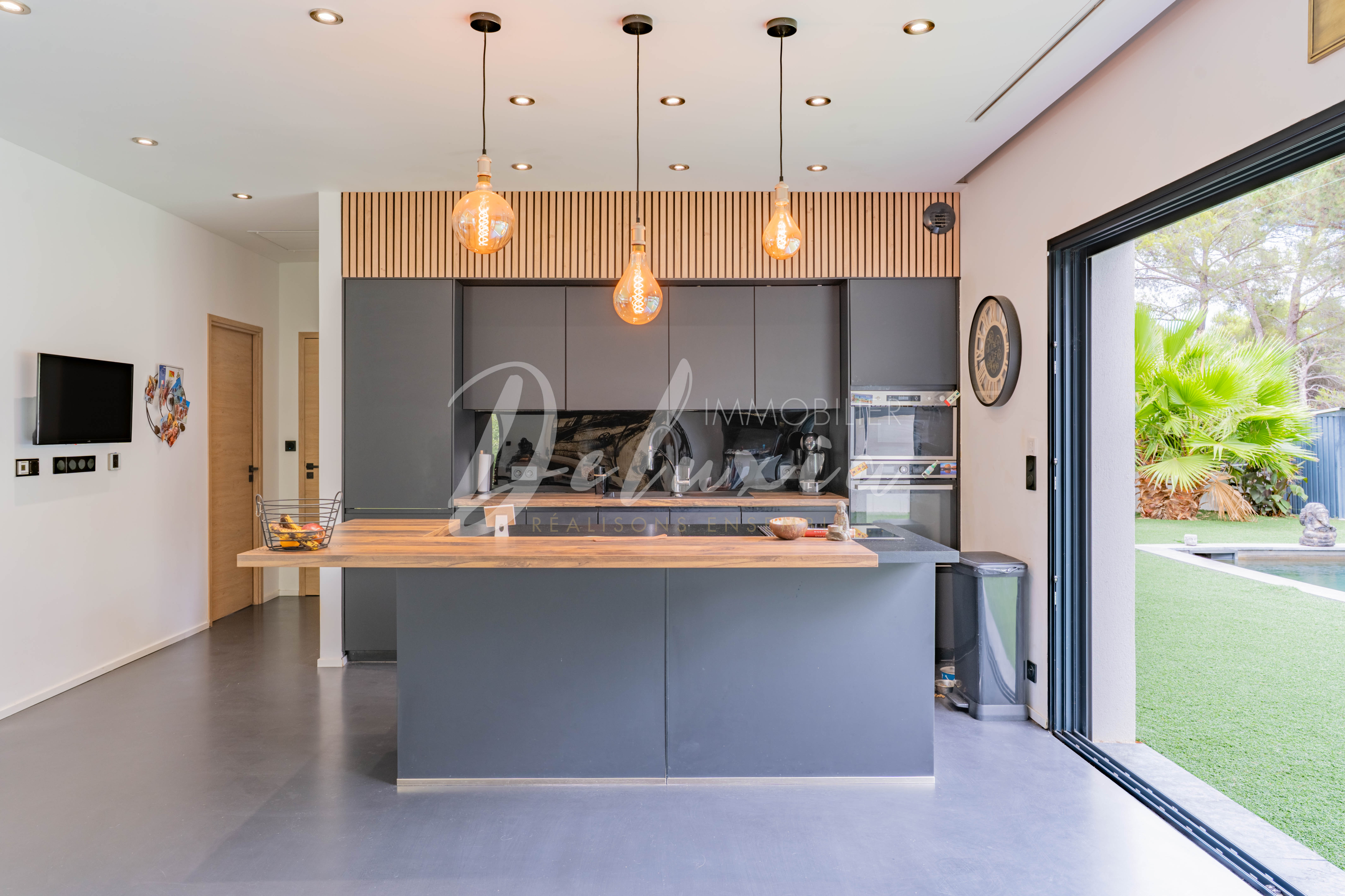 Maison avec cuisine moderne à vendre sur la Côte d'Azur 