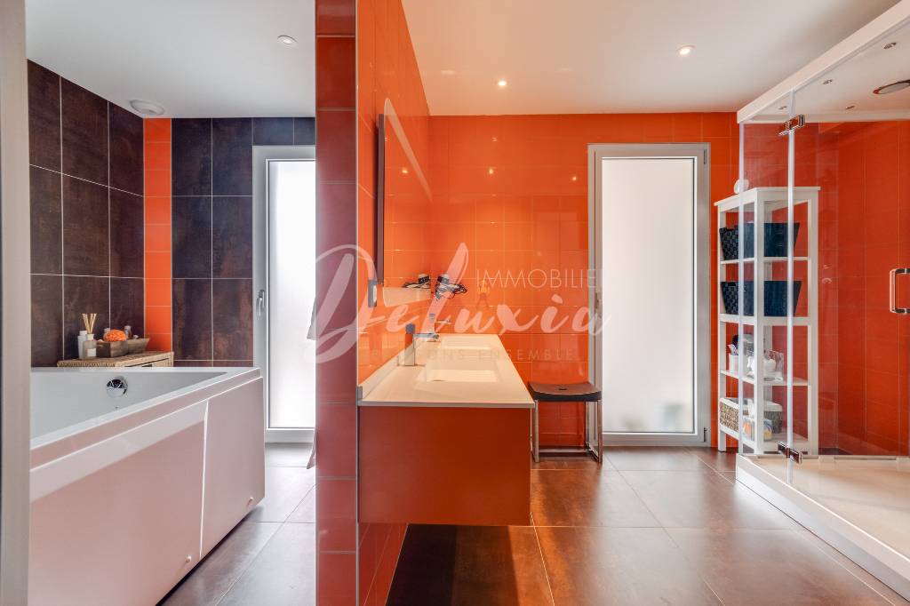 Achat villa avec salle d'eau moderne à Grimaud 