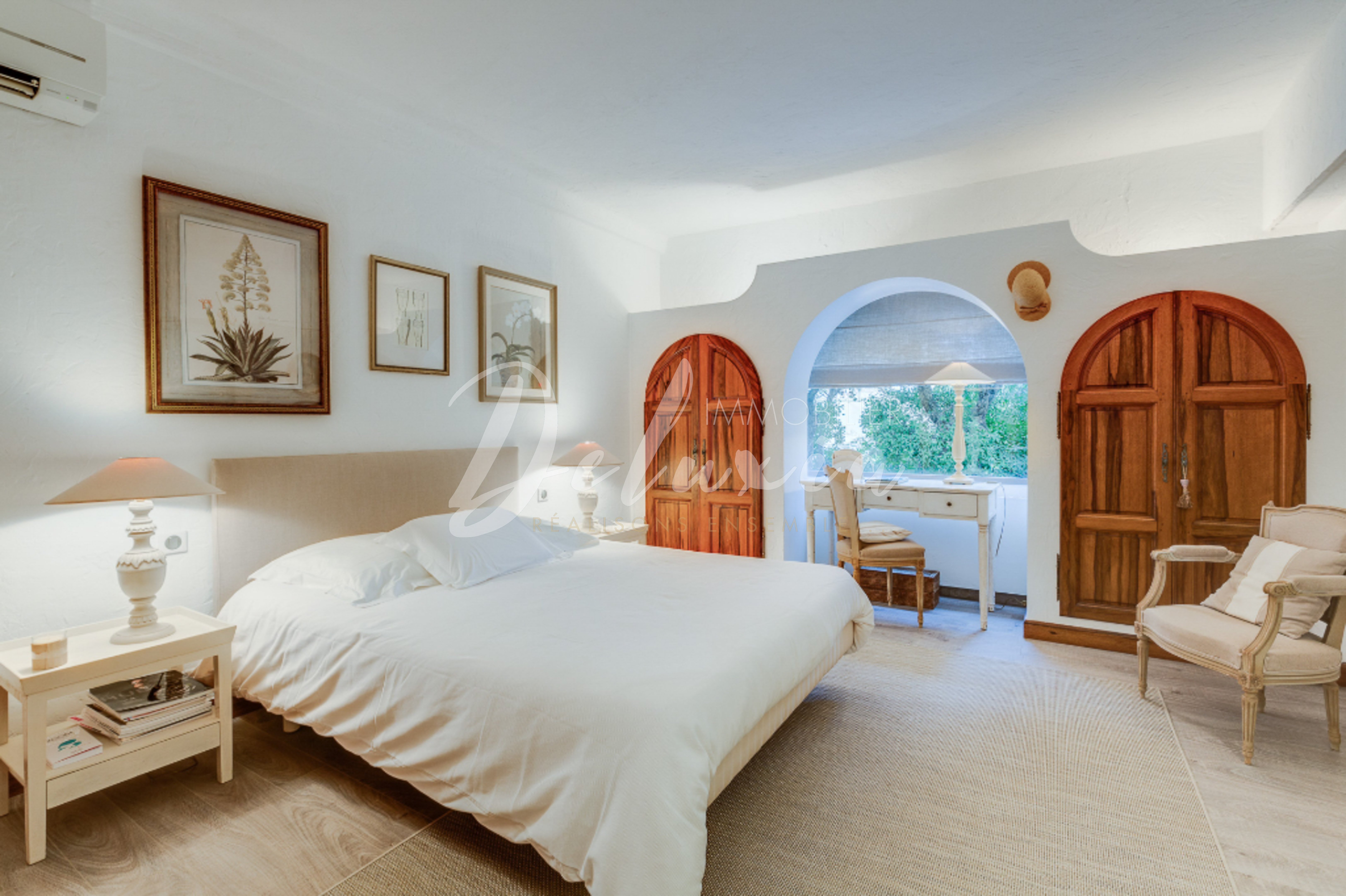 Maison à vendre avec chambres spacieuses à Sainte-Maxime 