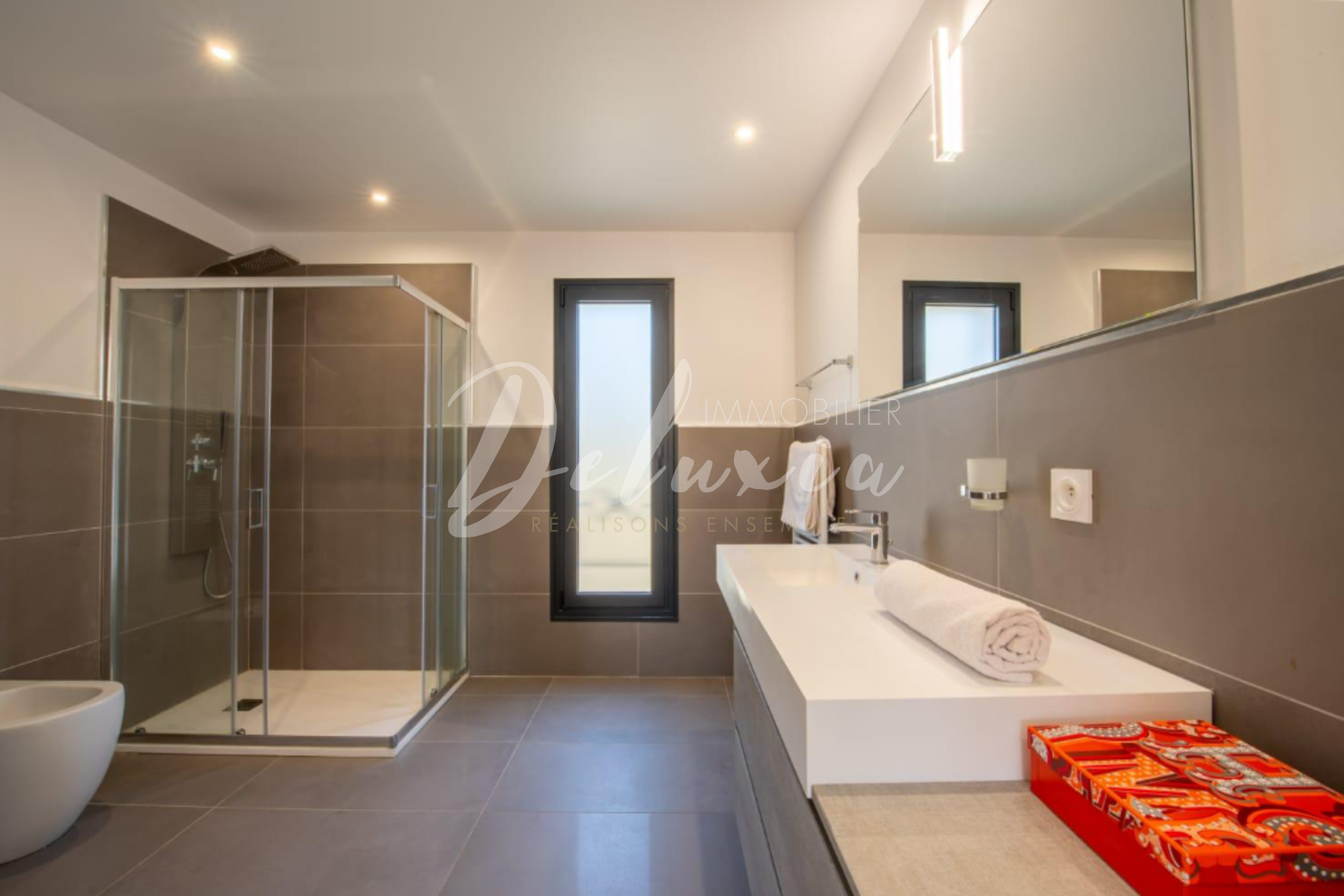 Villa à vendre avec salle d'eau moderne à Grimaud 